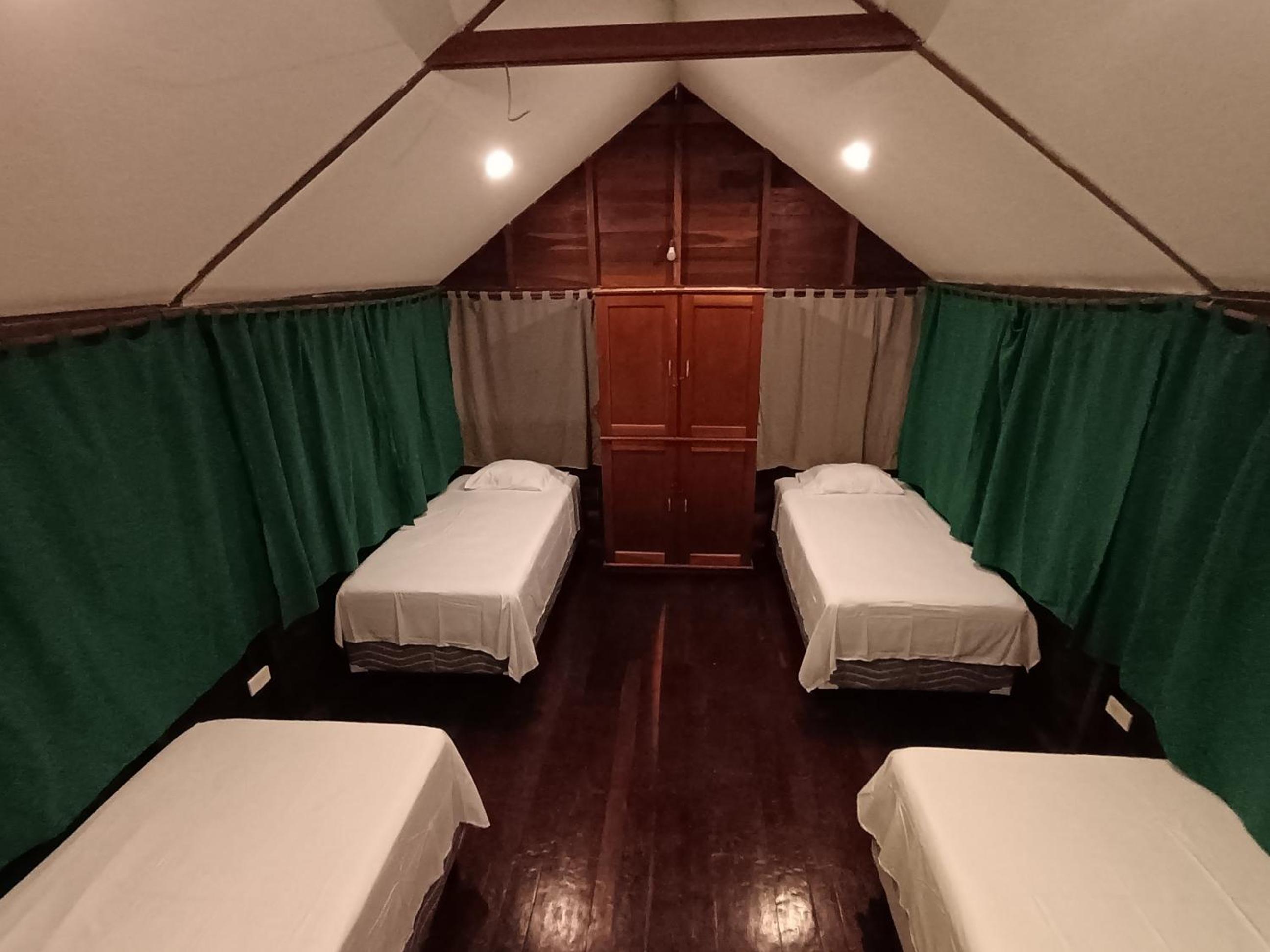 4-Bed Mixed Dormitory Room photo 3