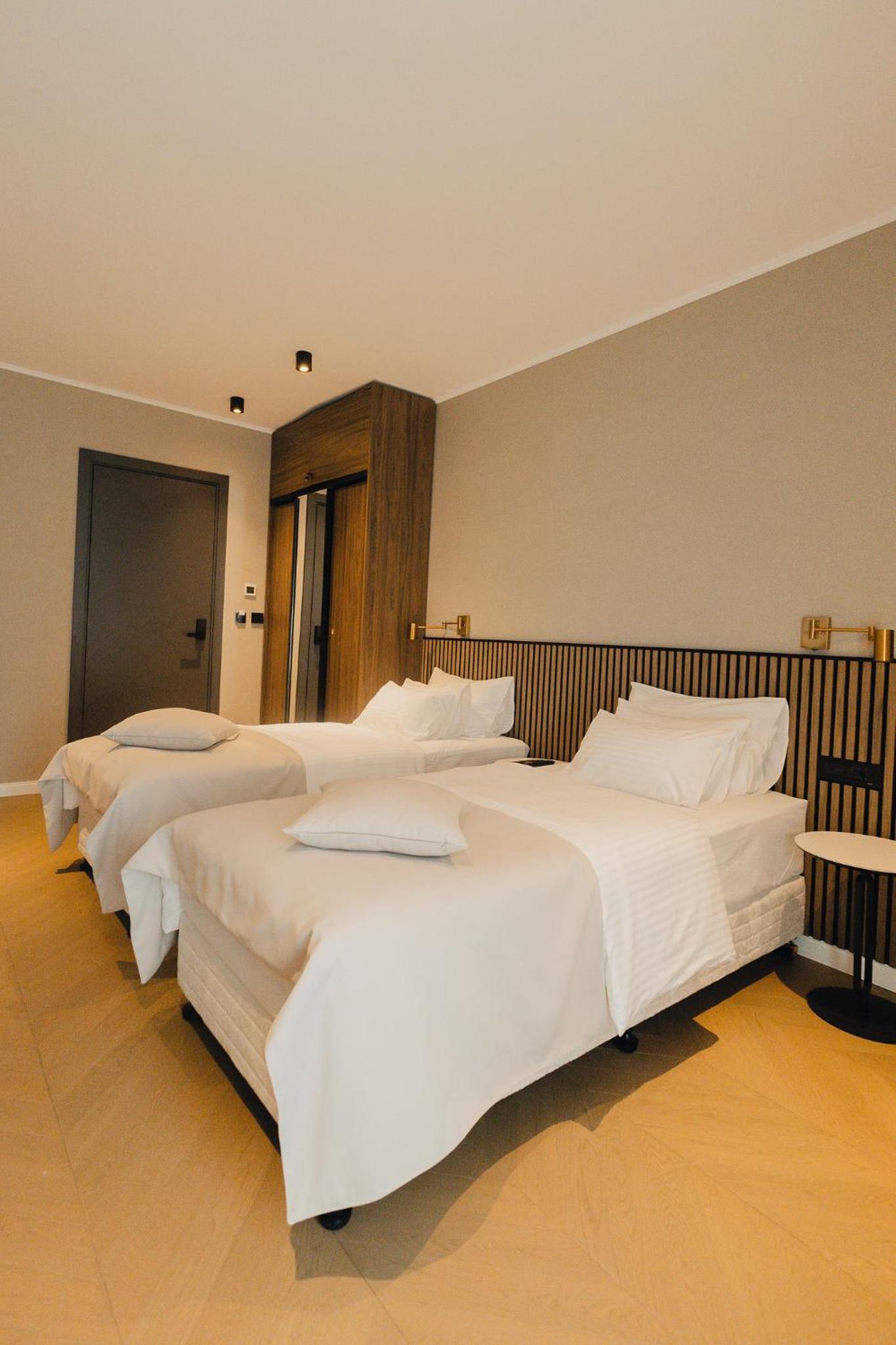 Standard Triple Room - Photo 4