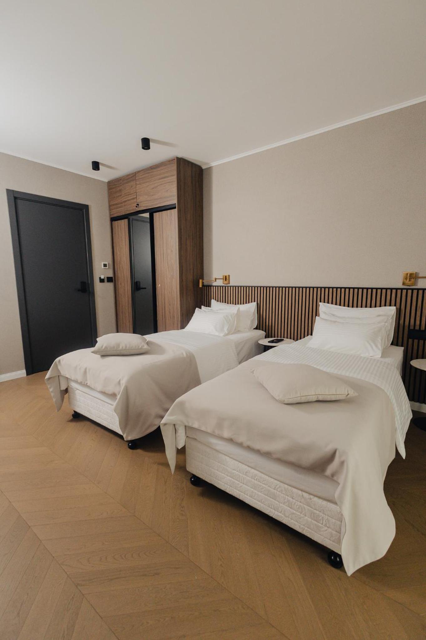 Standard Triple Room - Photo 5