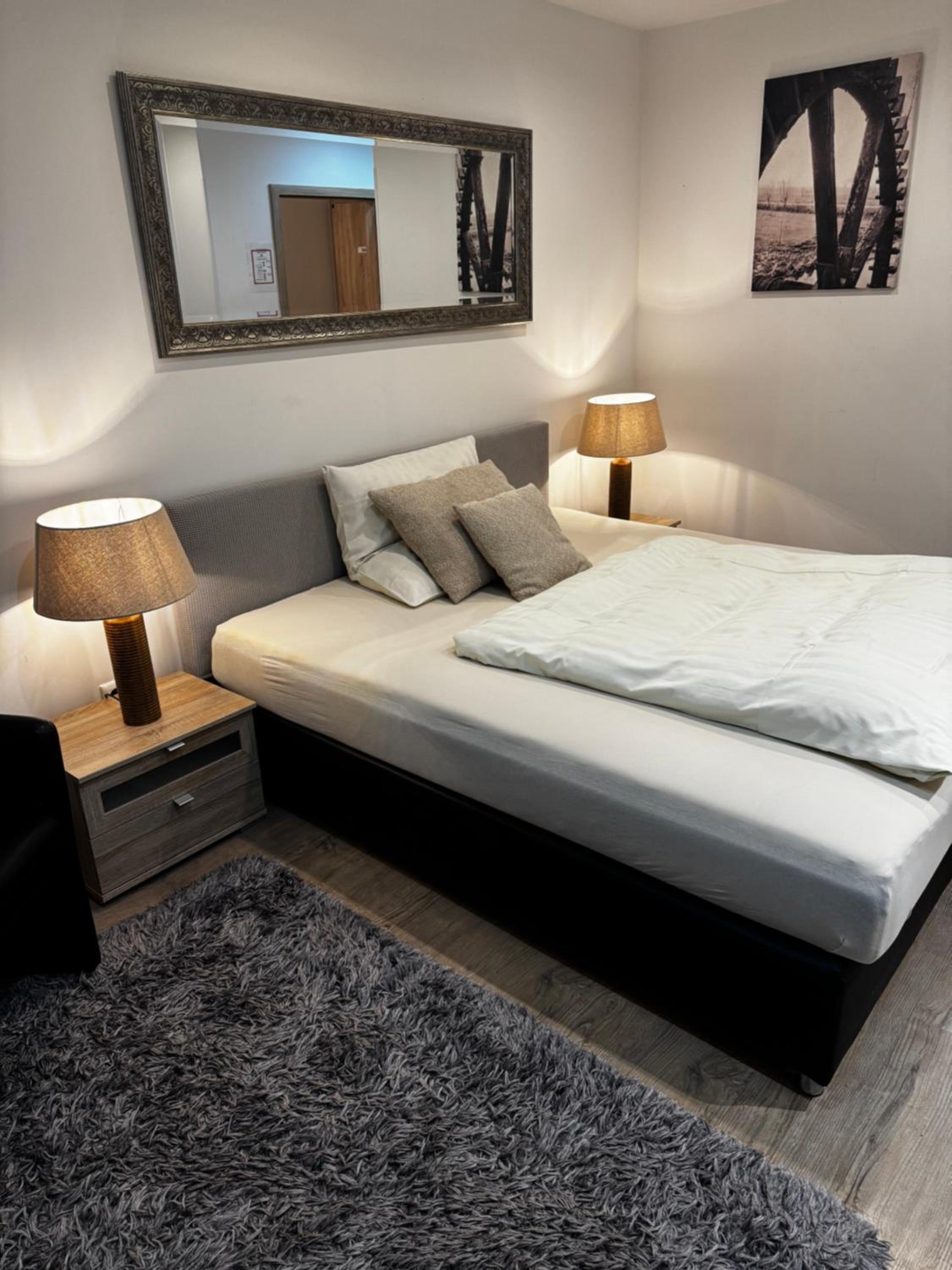 Deluxe Double Room - Photo 23