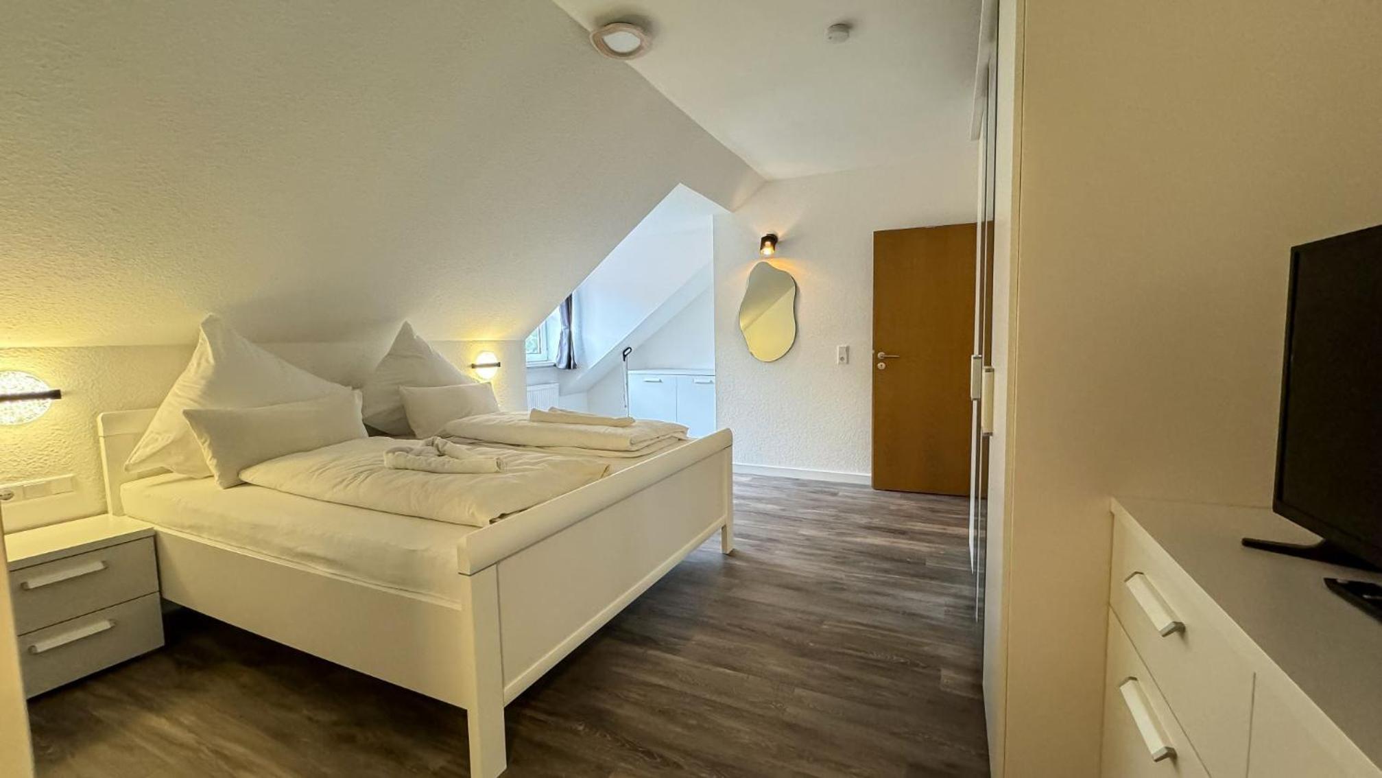 One-Bedroom Deluxe Apartment photo 1