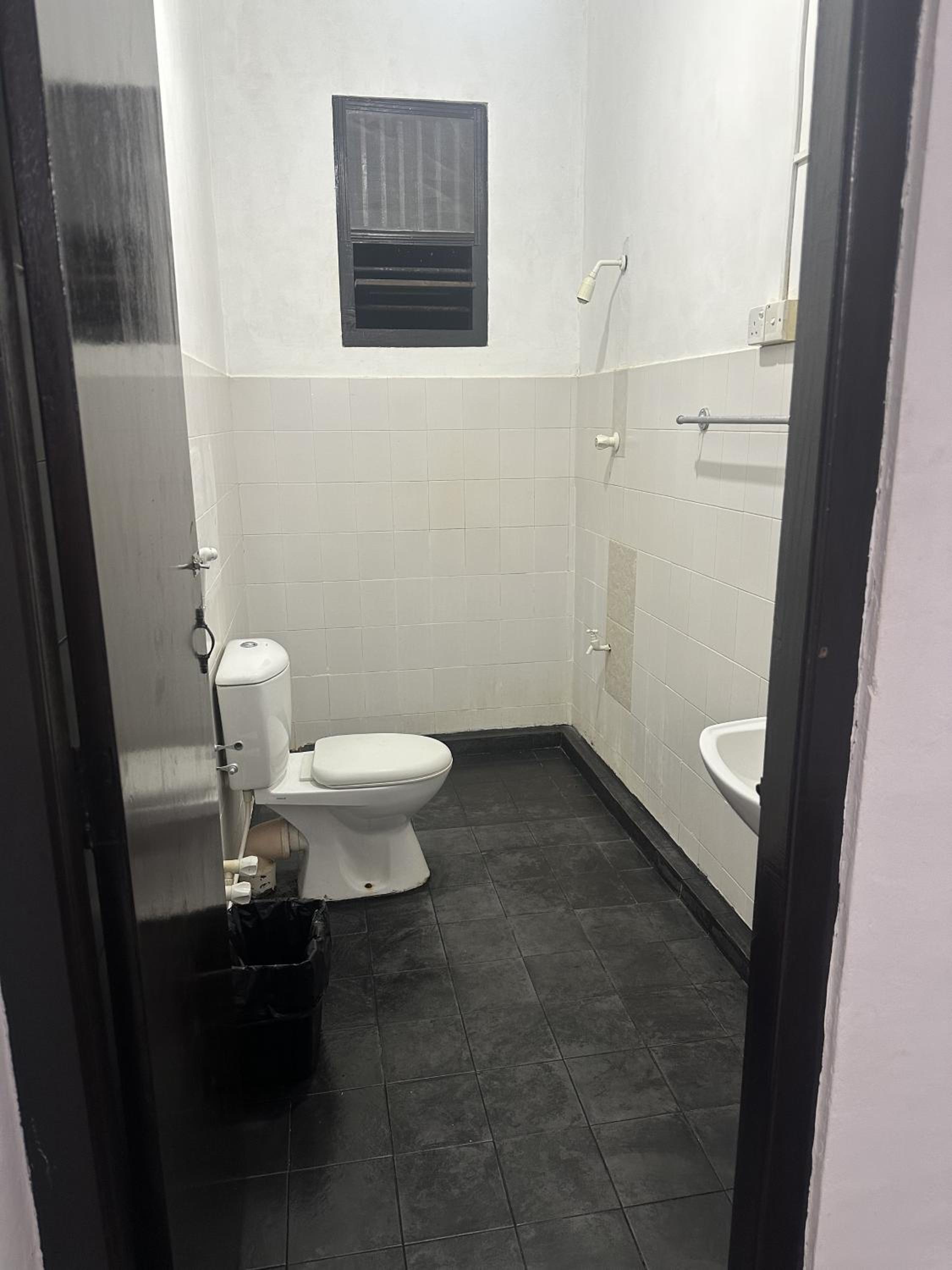 Deluxe Double Room with Balcony - Photo 4