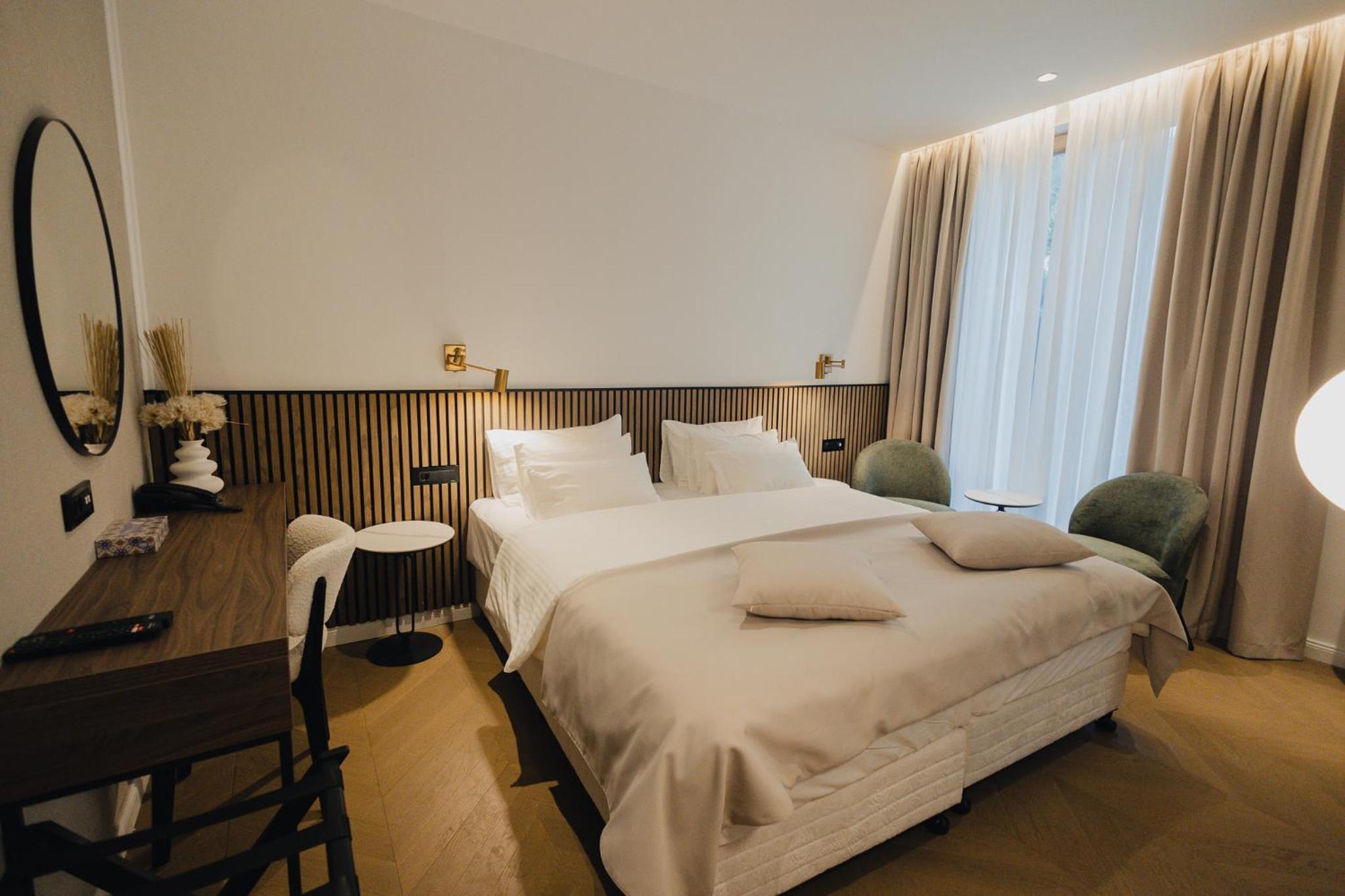 Deluxe Double or Twin Room - Photo 1