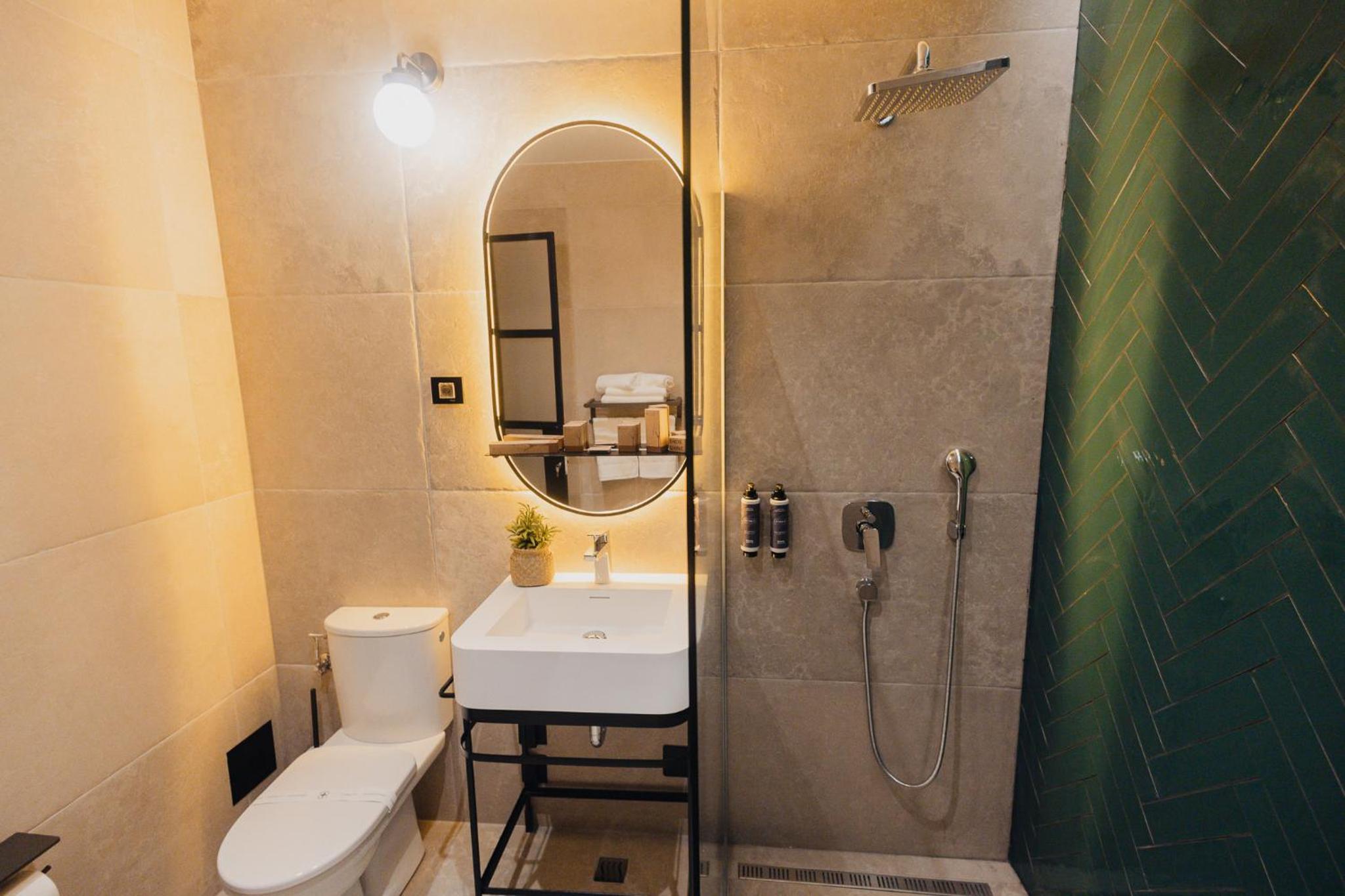Deluxe Double or Twin Room - Photo 3