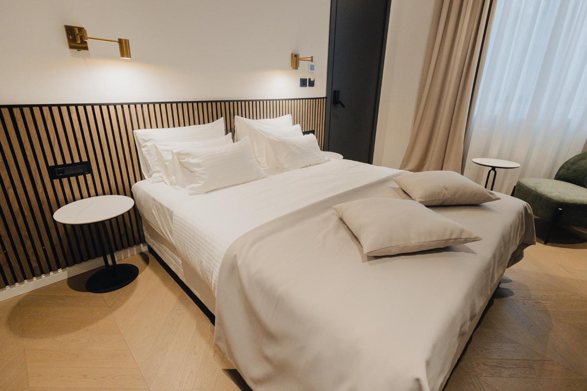 Standard Double or Twin Room - Photo 1