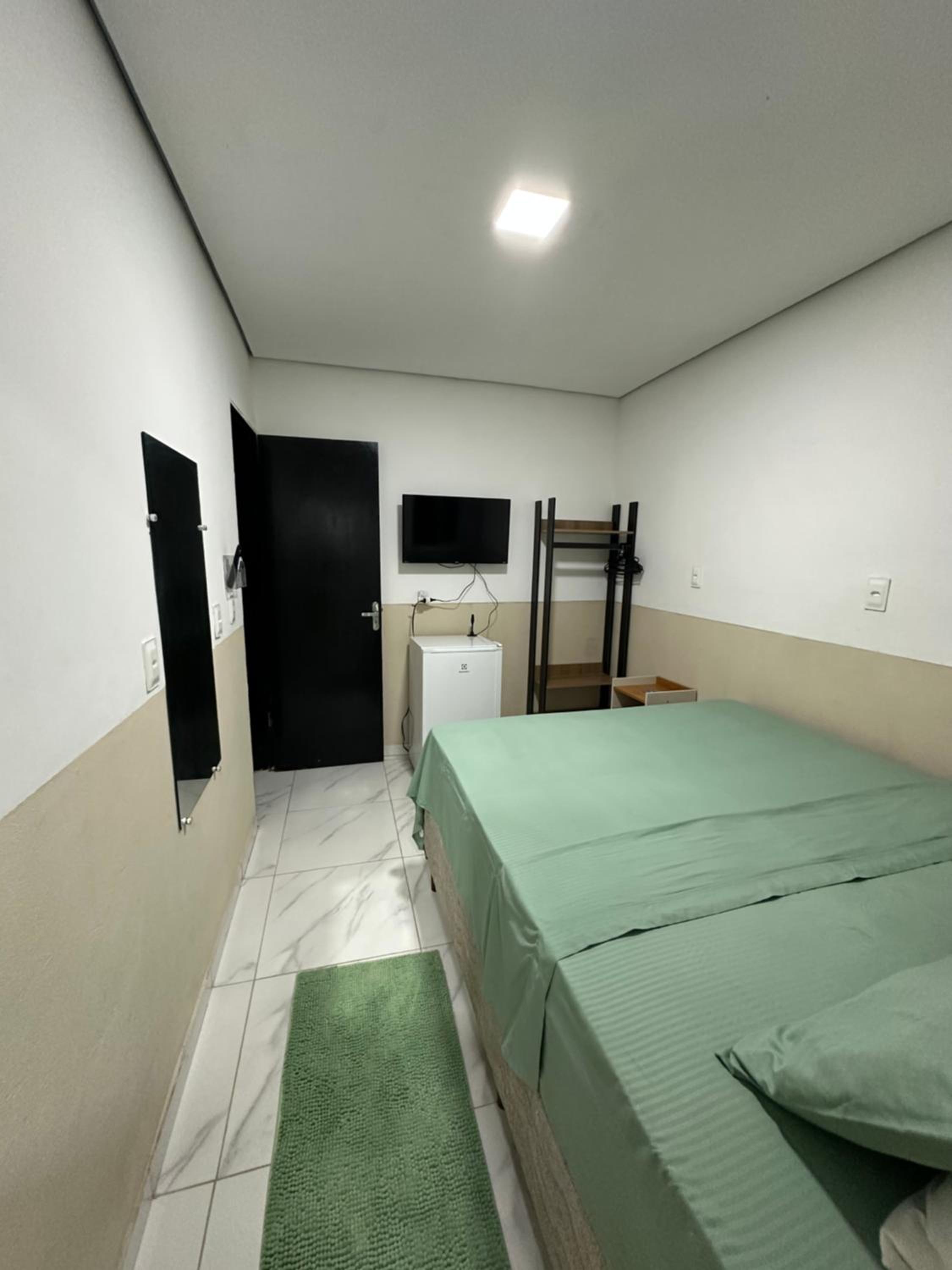Budget Double Room photo 3