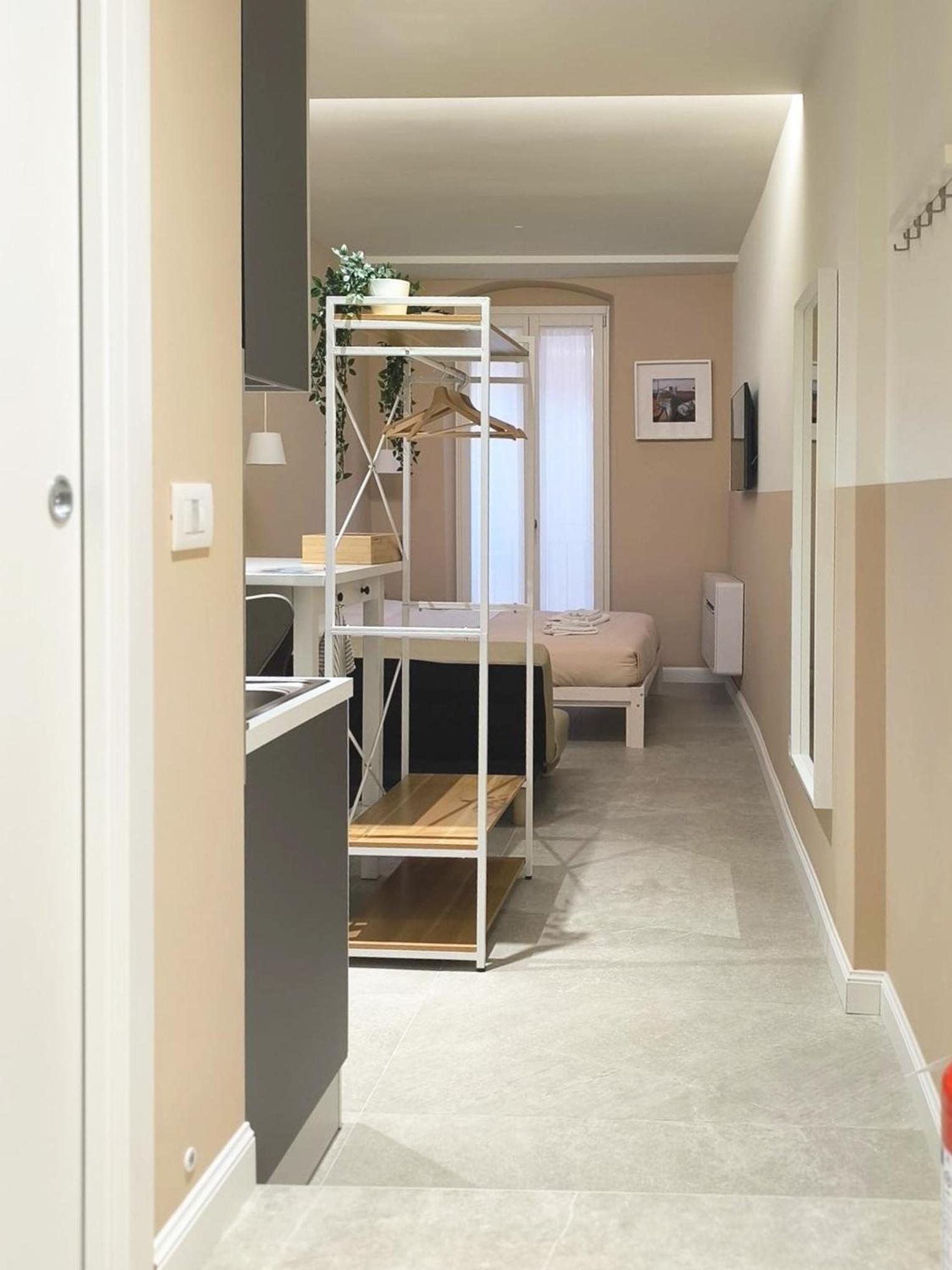 One-Bedroom Apartment