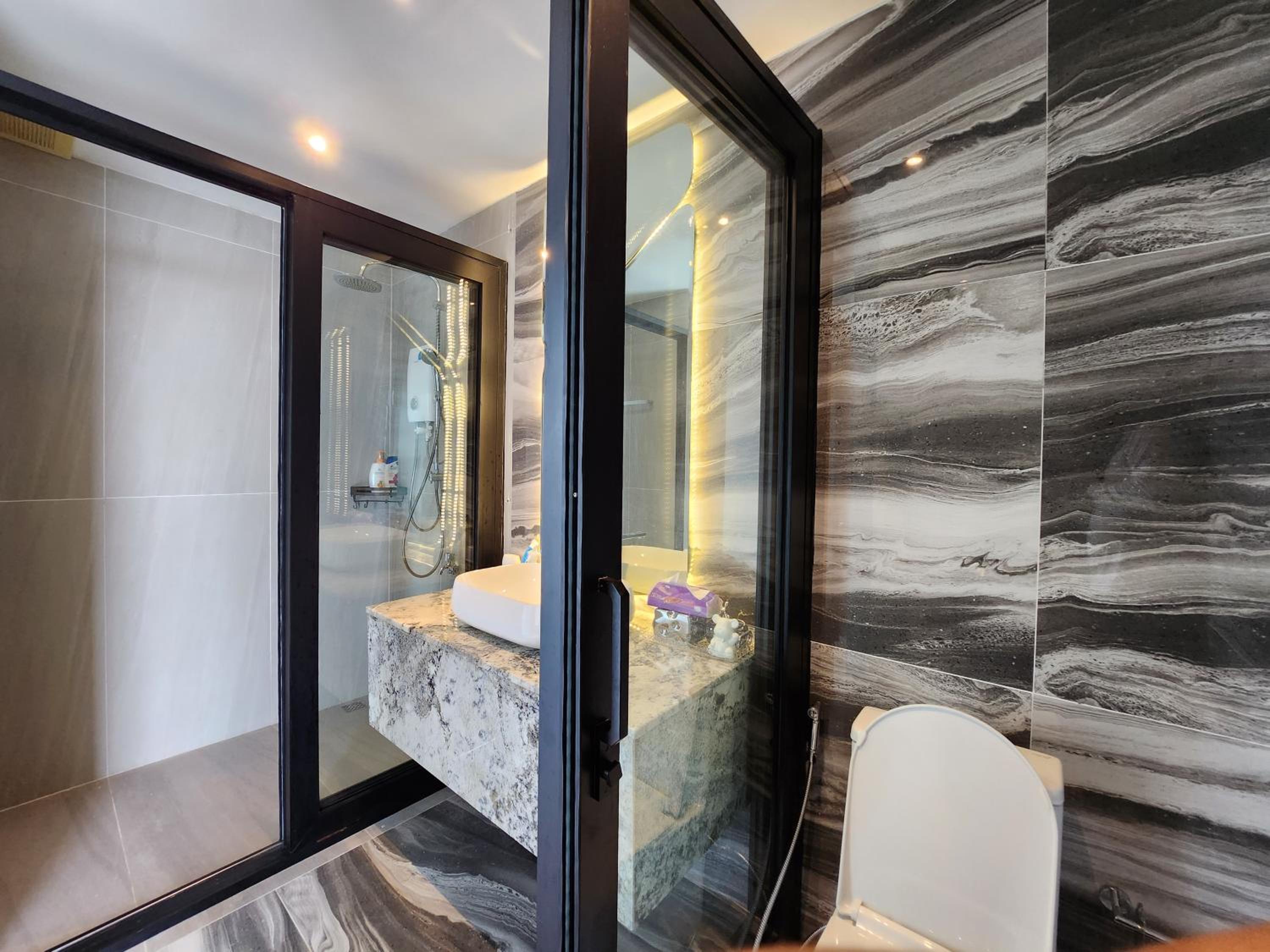Three-Bedroom Villa photo 2