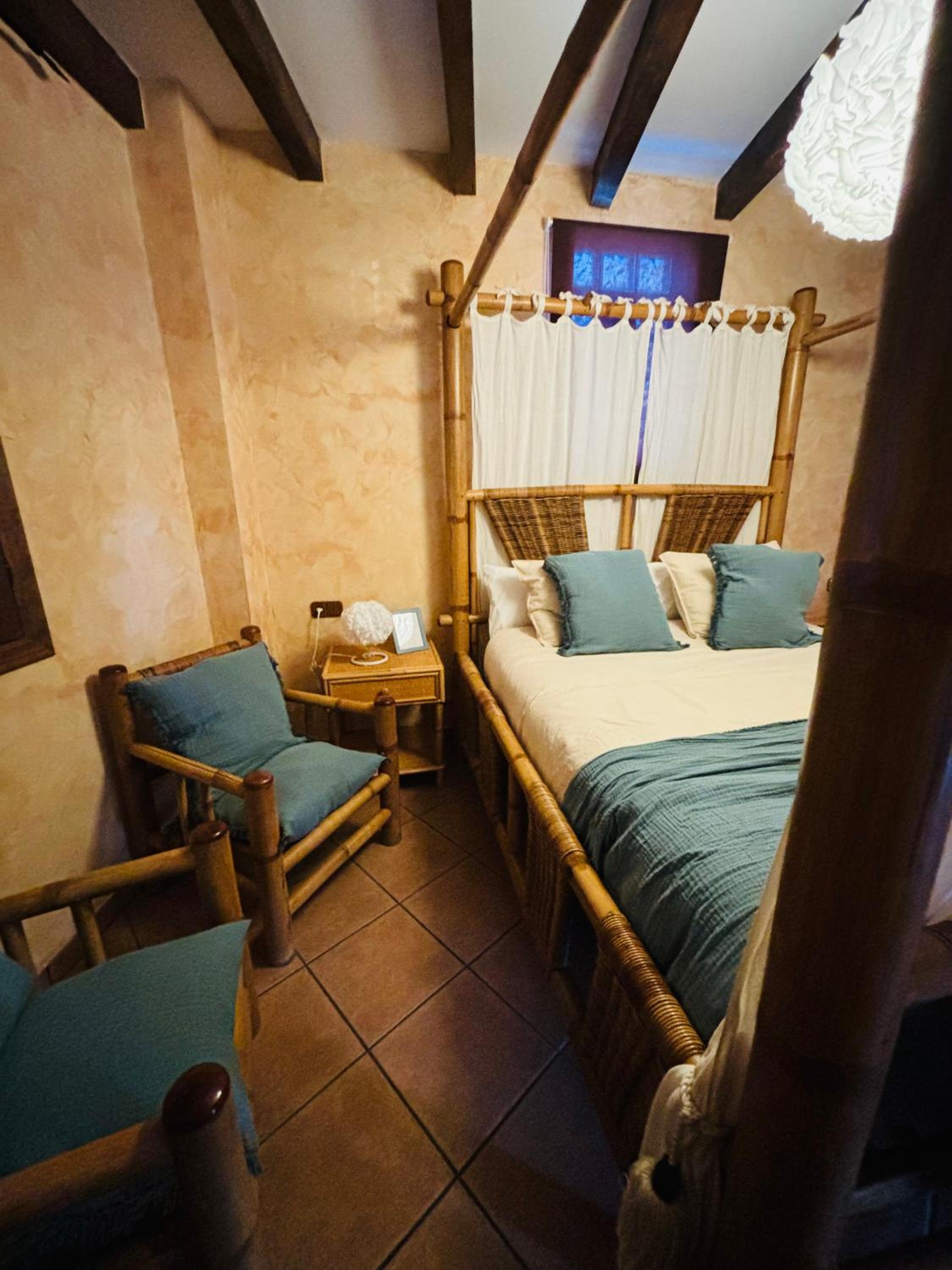Deluxe Queen Room - Photo 3