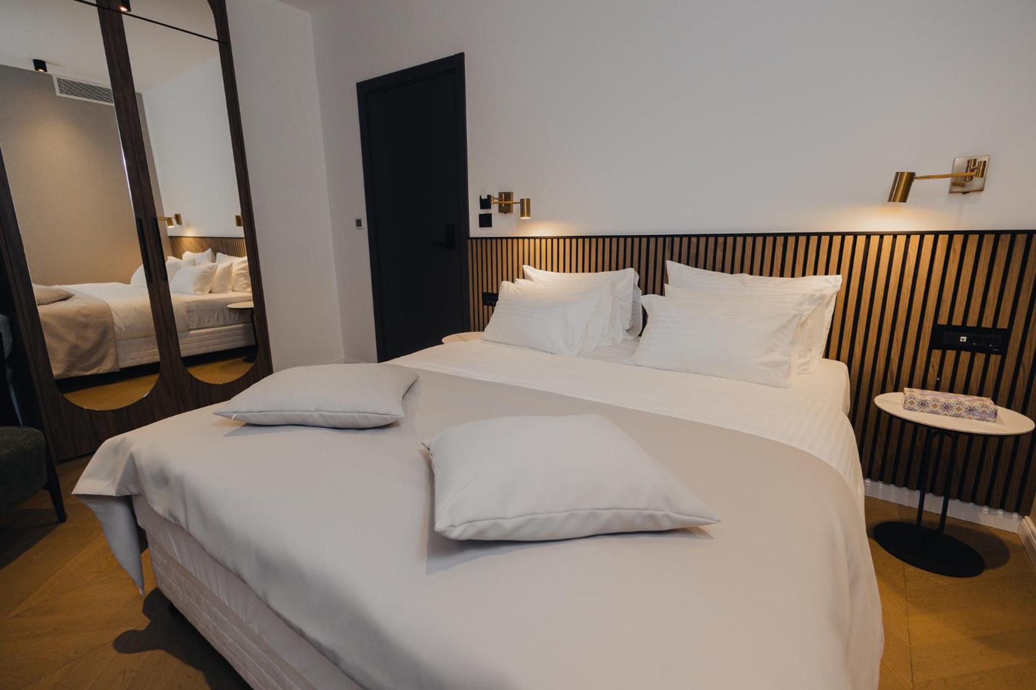 Double Room - Photo 1