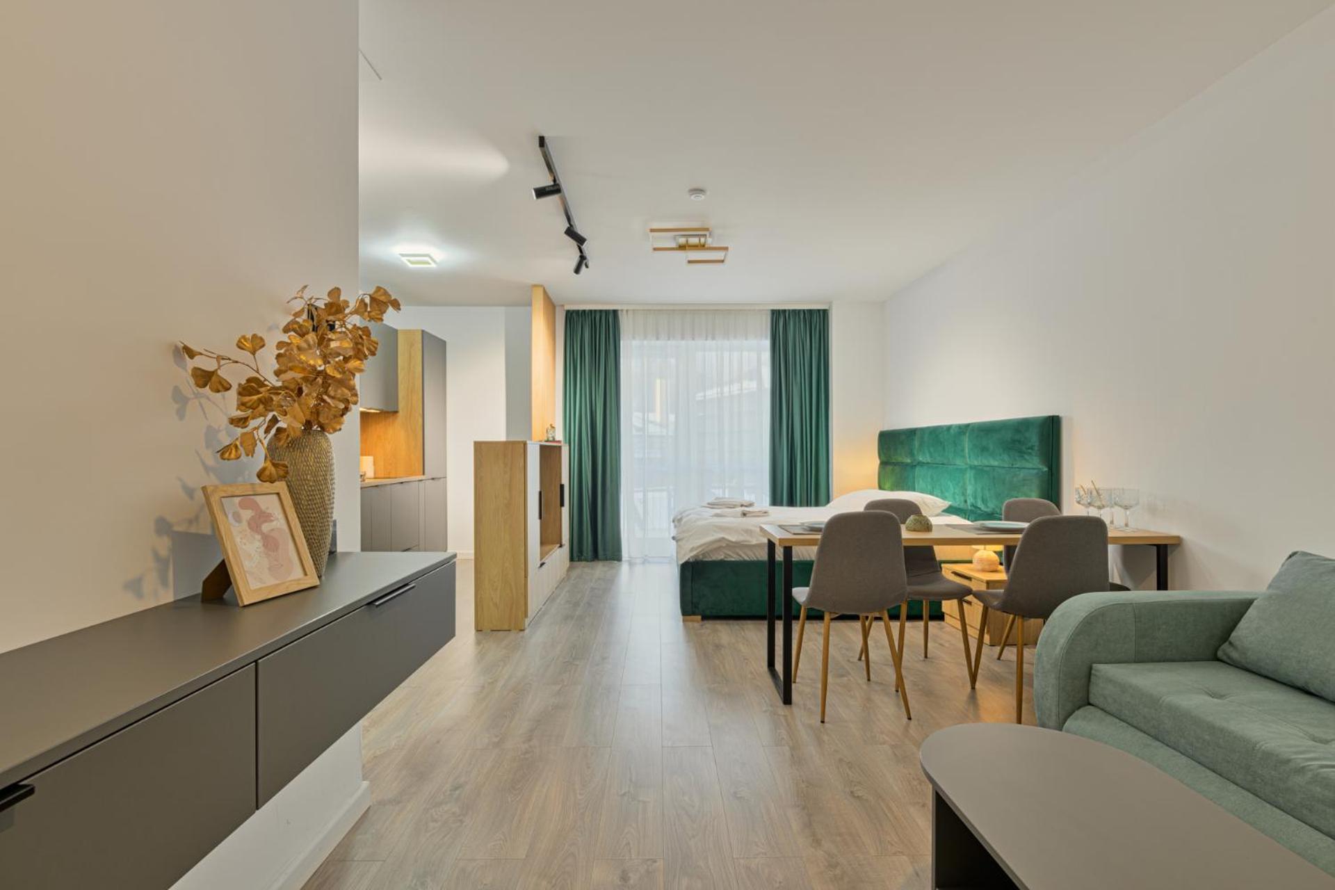One-Bedroom Apartment