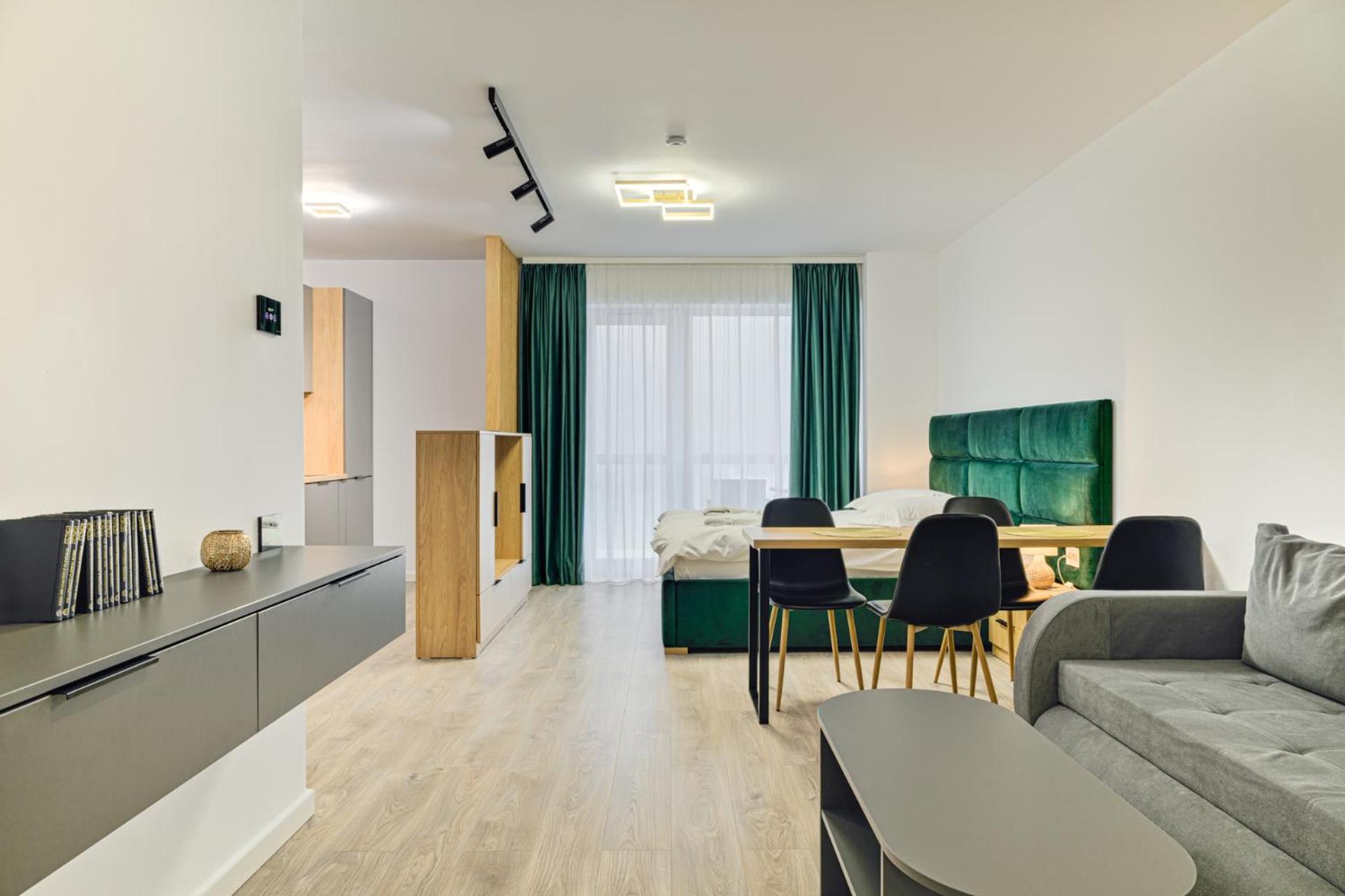 One-Bedroom Apartment