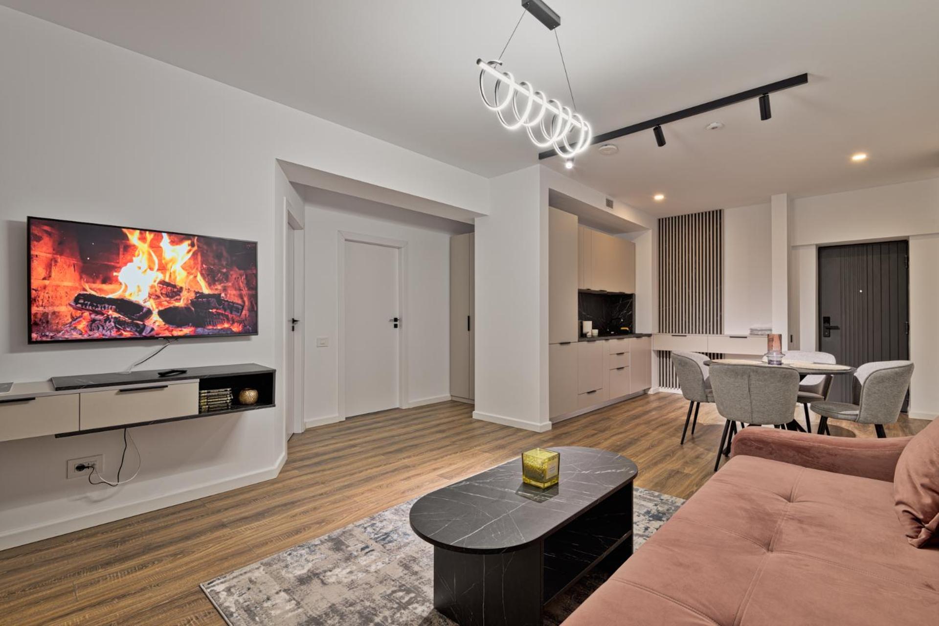 One-Bedroom Apartment