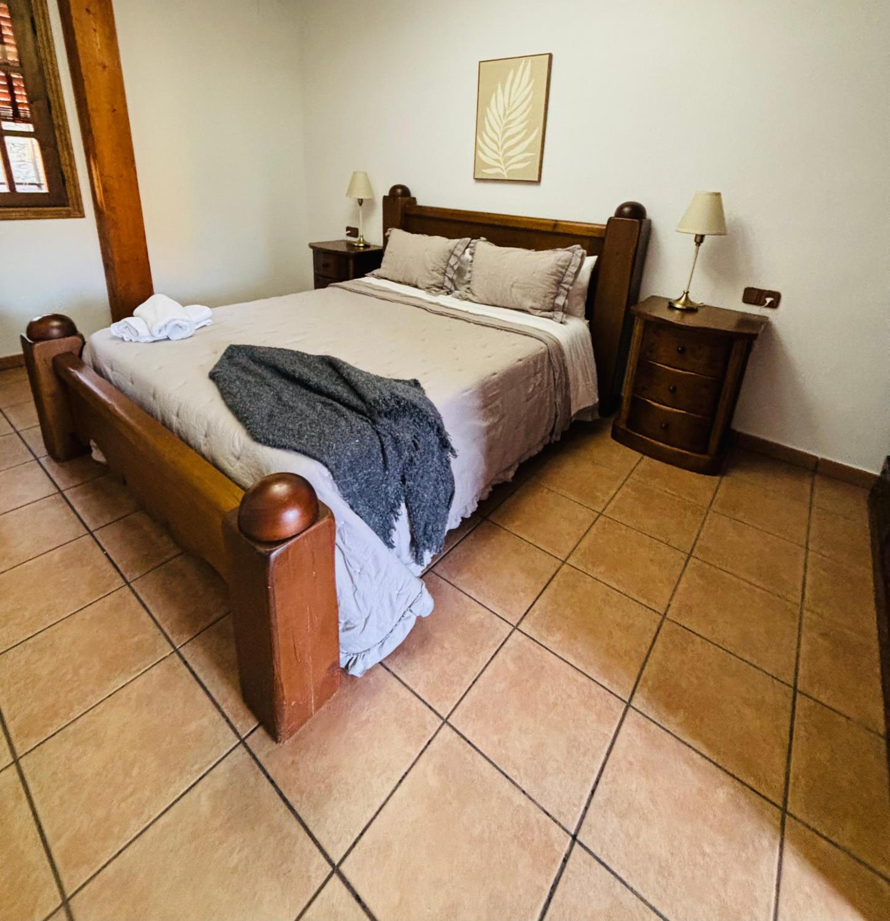 Deluxe Room - Photo 1