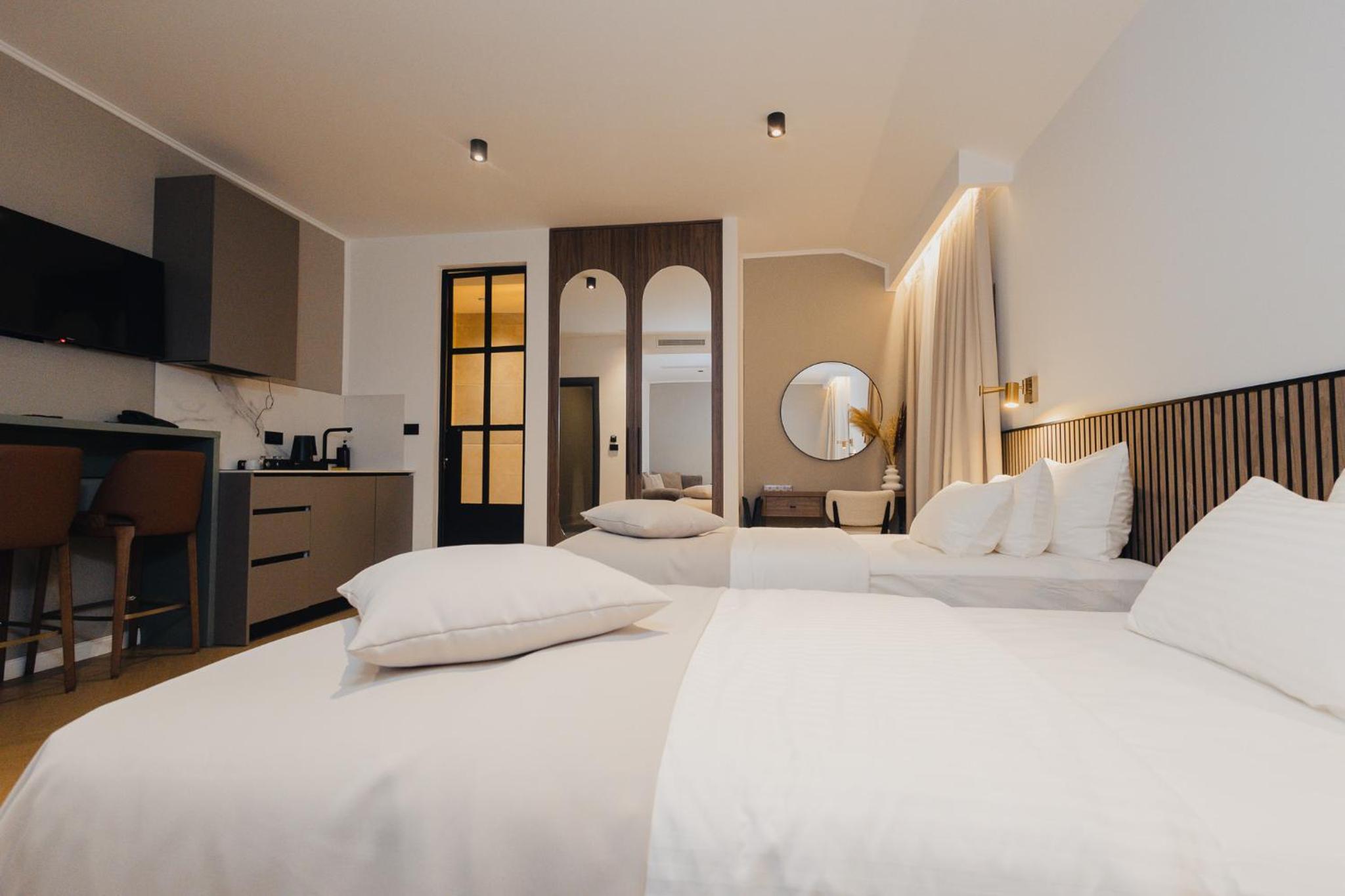 Superior Double Room - Photo 2