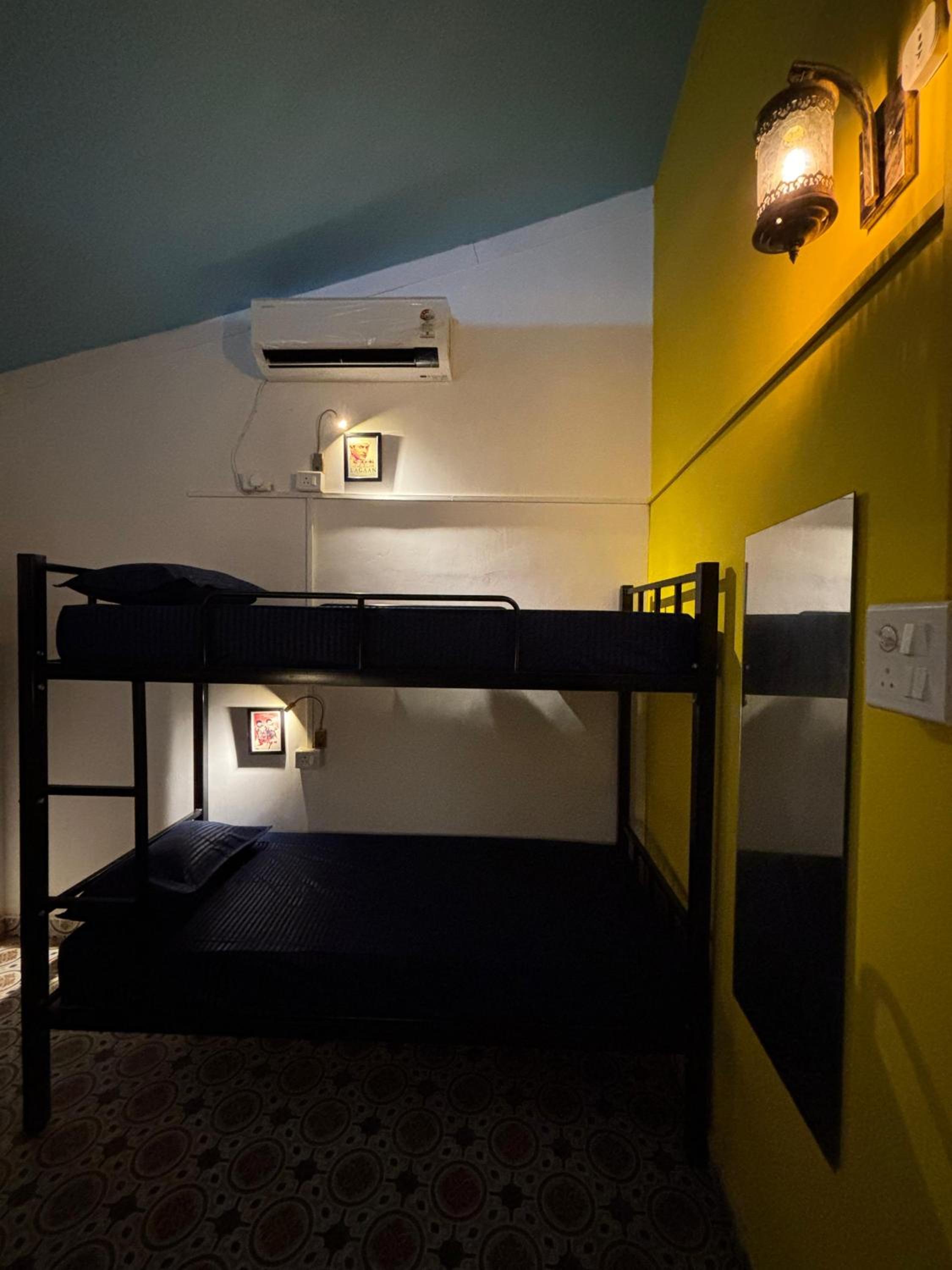Bed in 4-Bed Mixed Dormitory Room photo 1