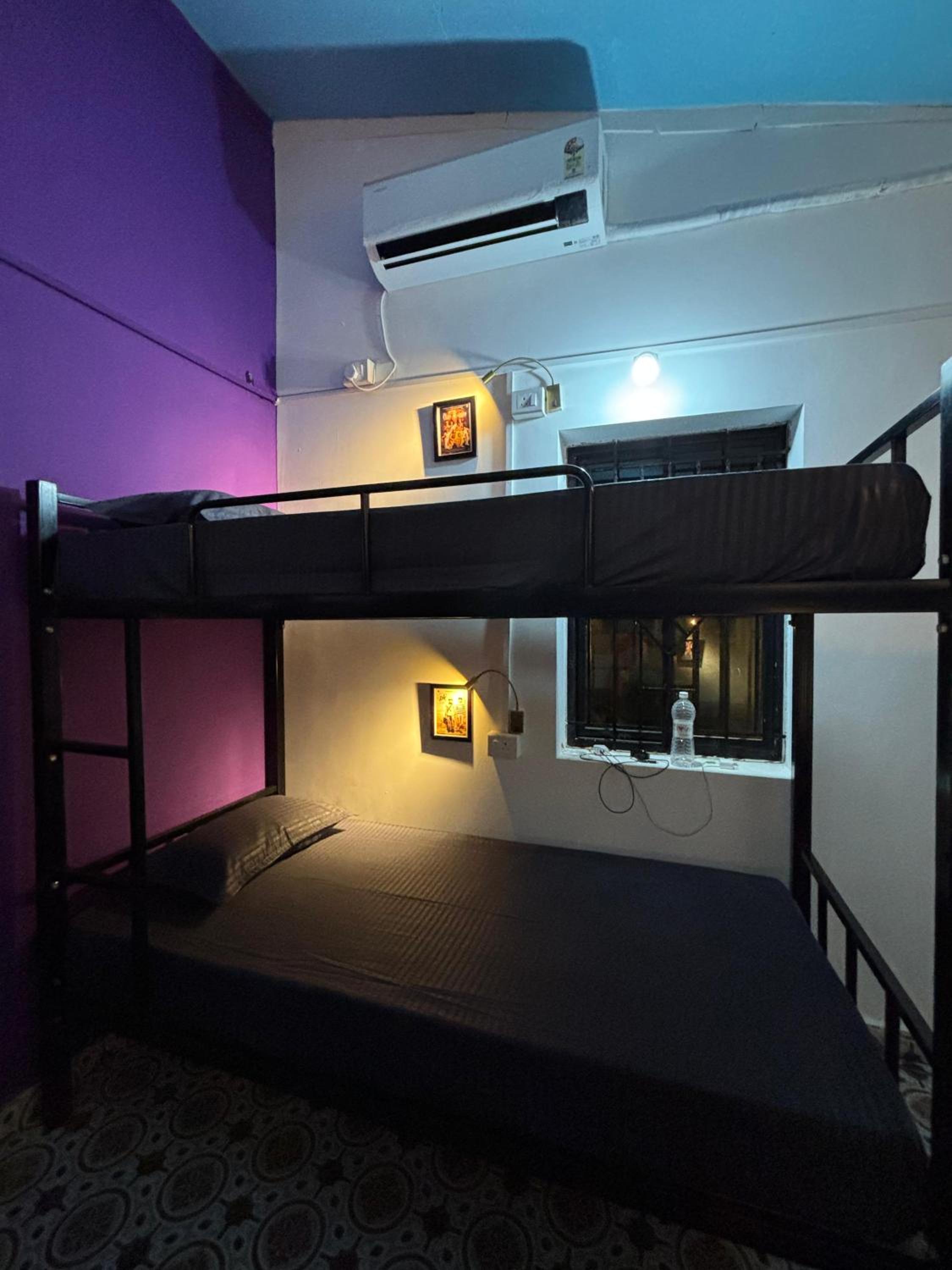 Bed in 4-Bed Mixed Dormitory Room photo 2