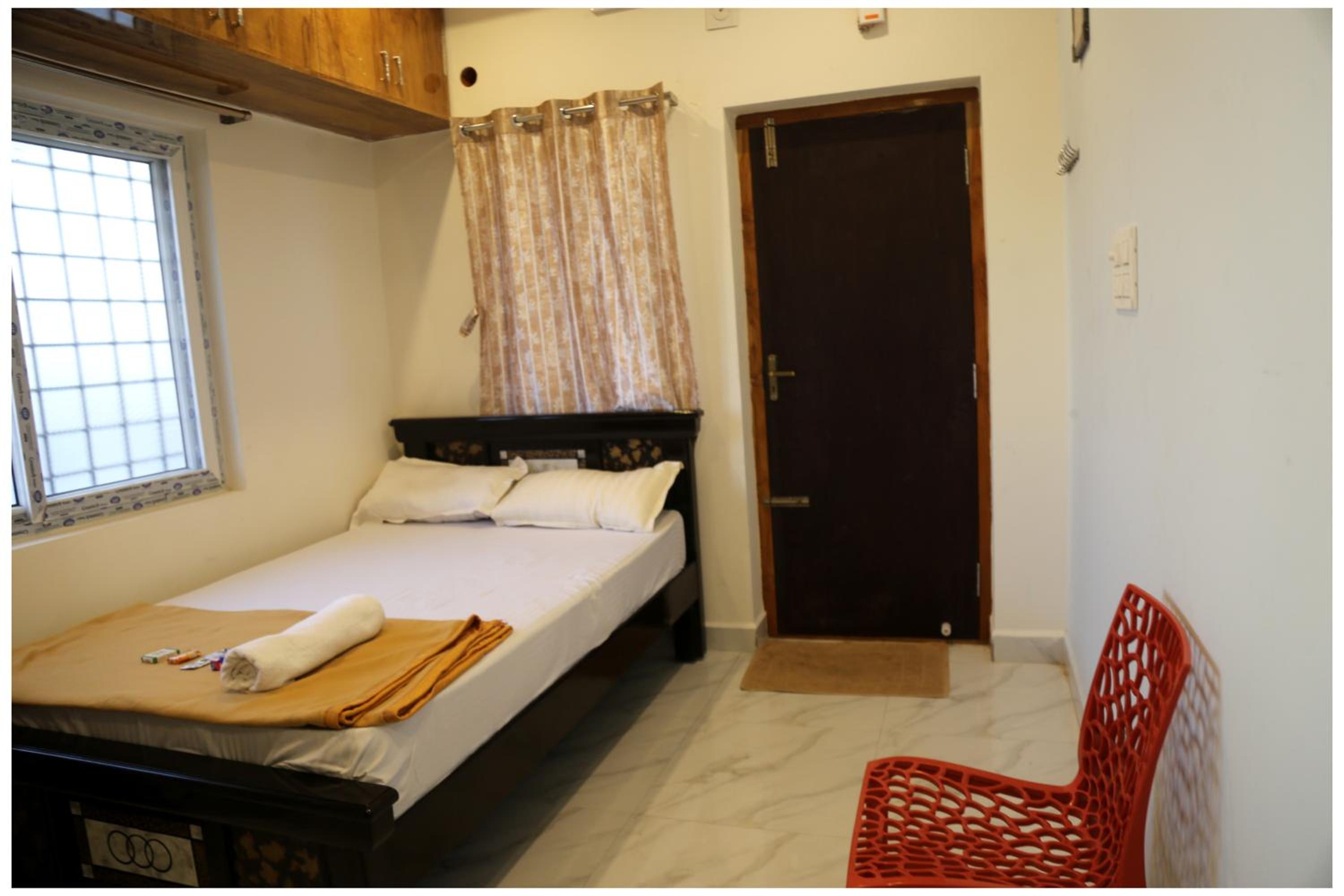 Single Room photo 3