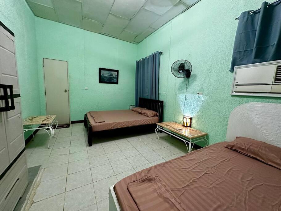 One-Bedroom House photo 1