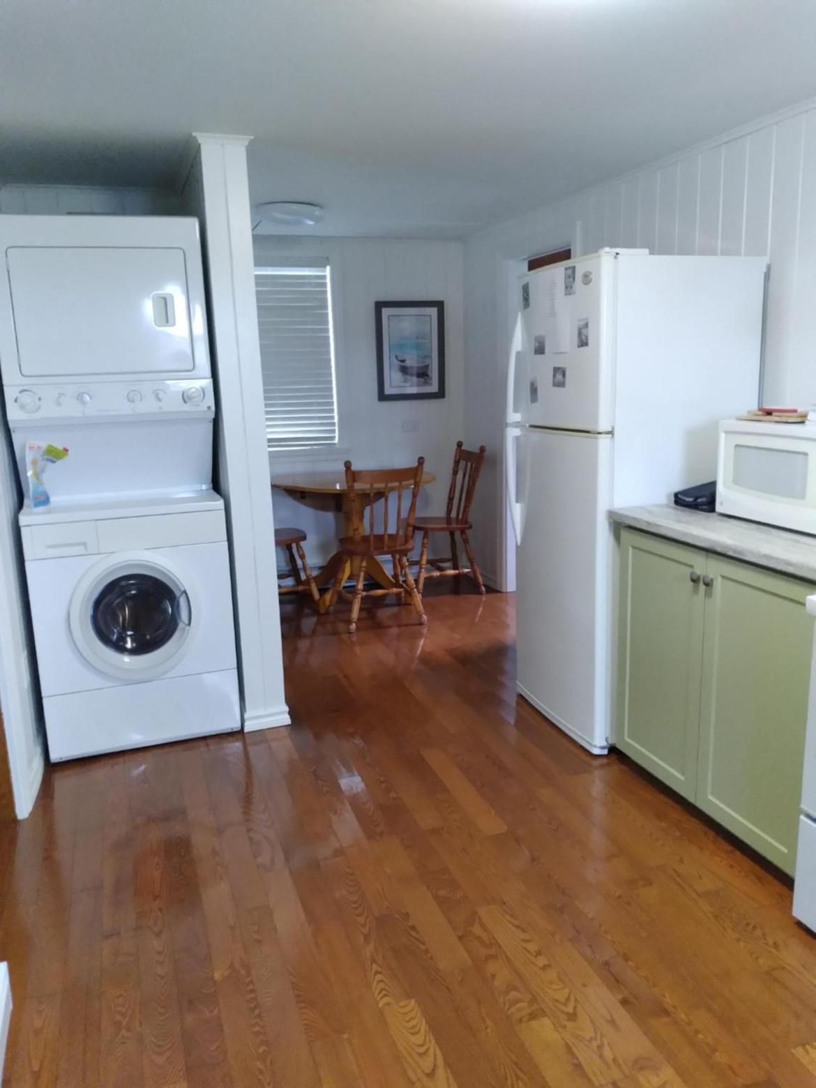 Three-Bedroom House photo 3
