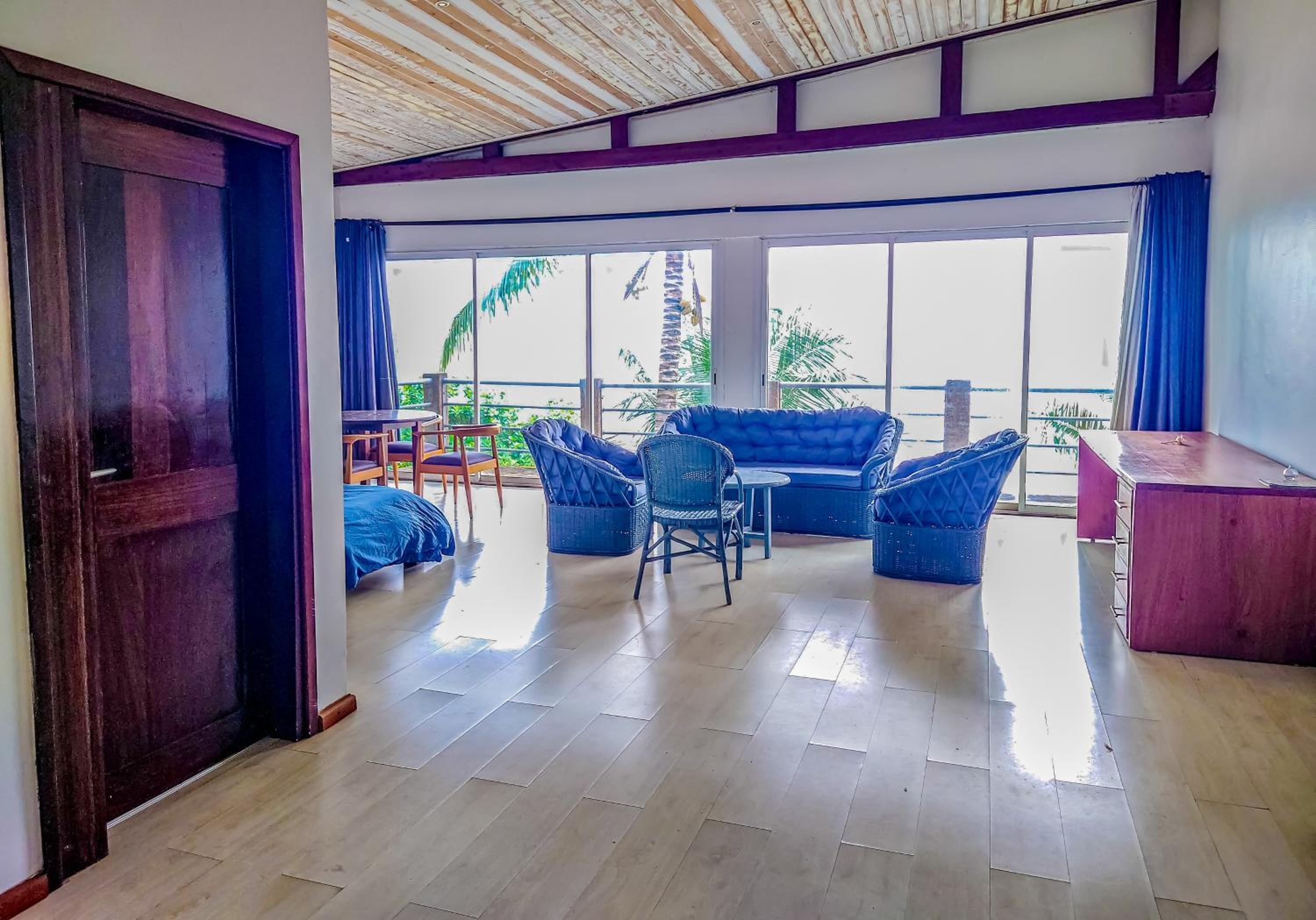 Villa - Beach Front photo 2