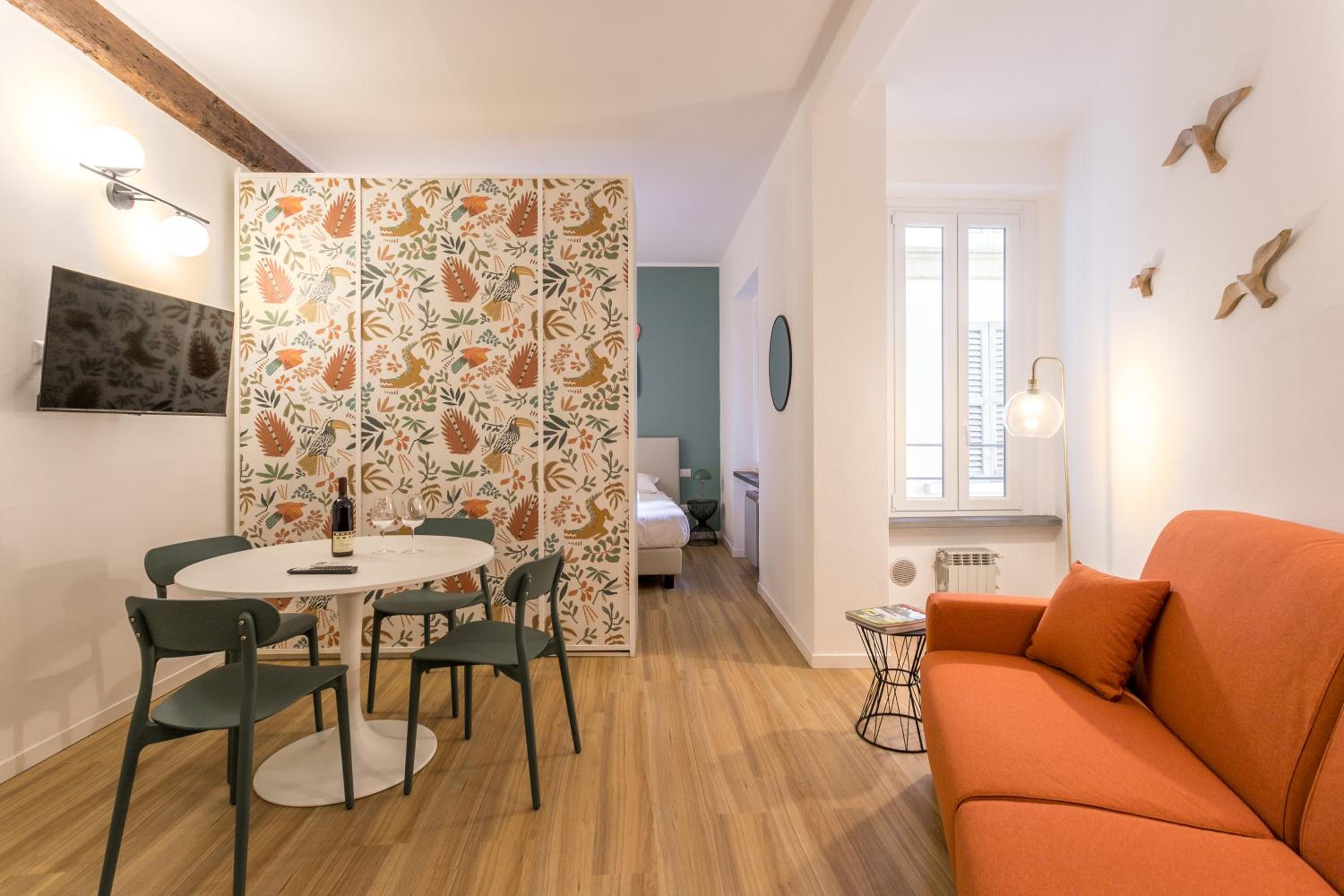 One-Bedroom Apartment