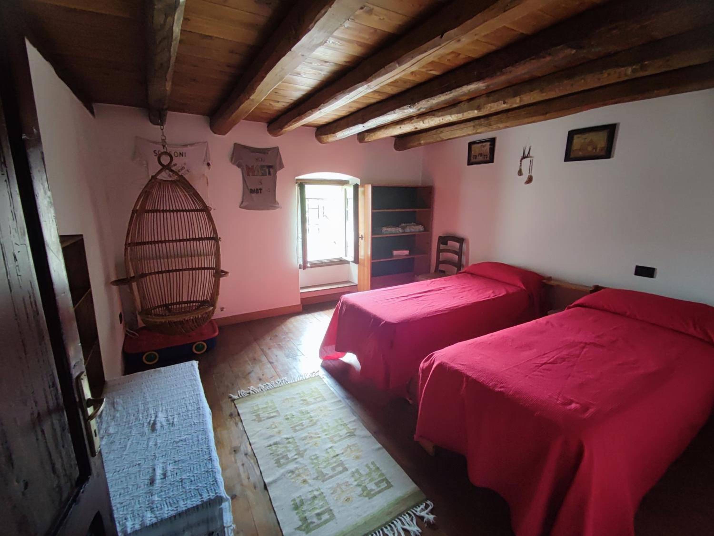 Four-Bedroom House photo 3