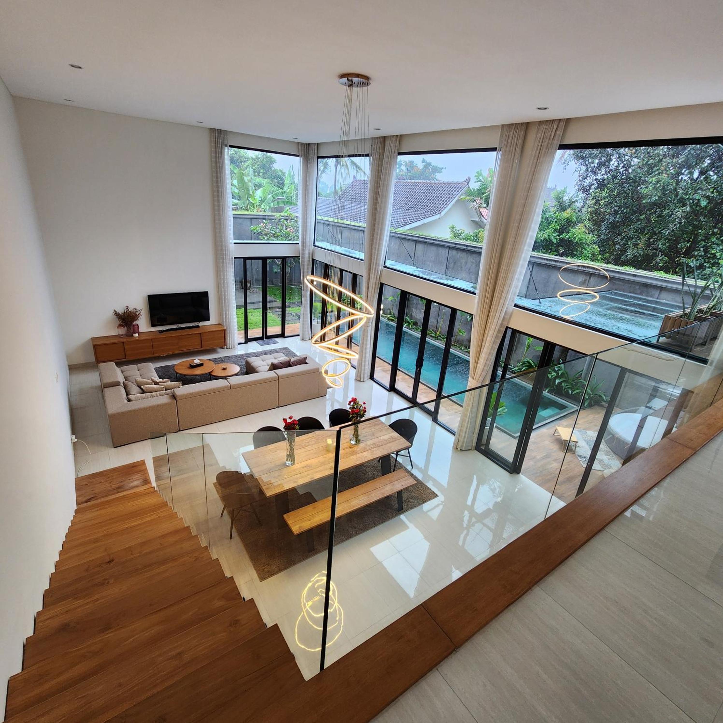 Three-Bedroom Villa photo 1