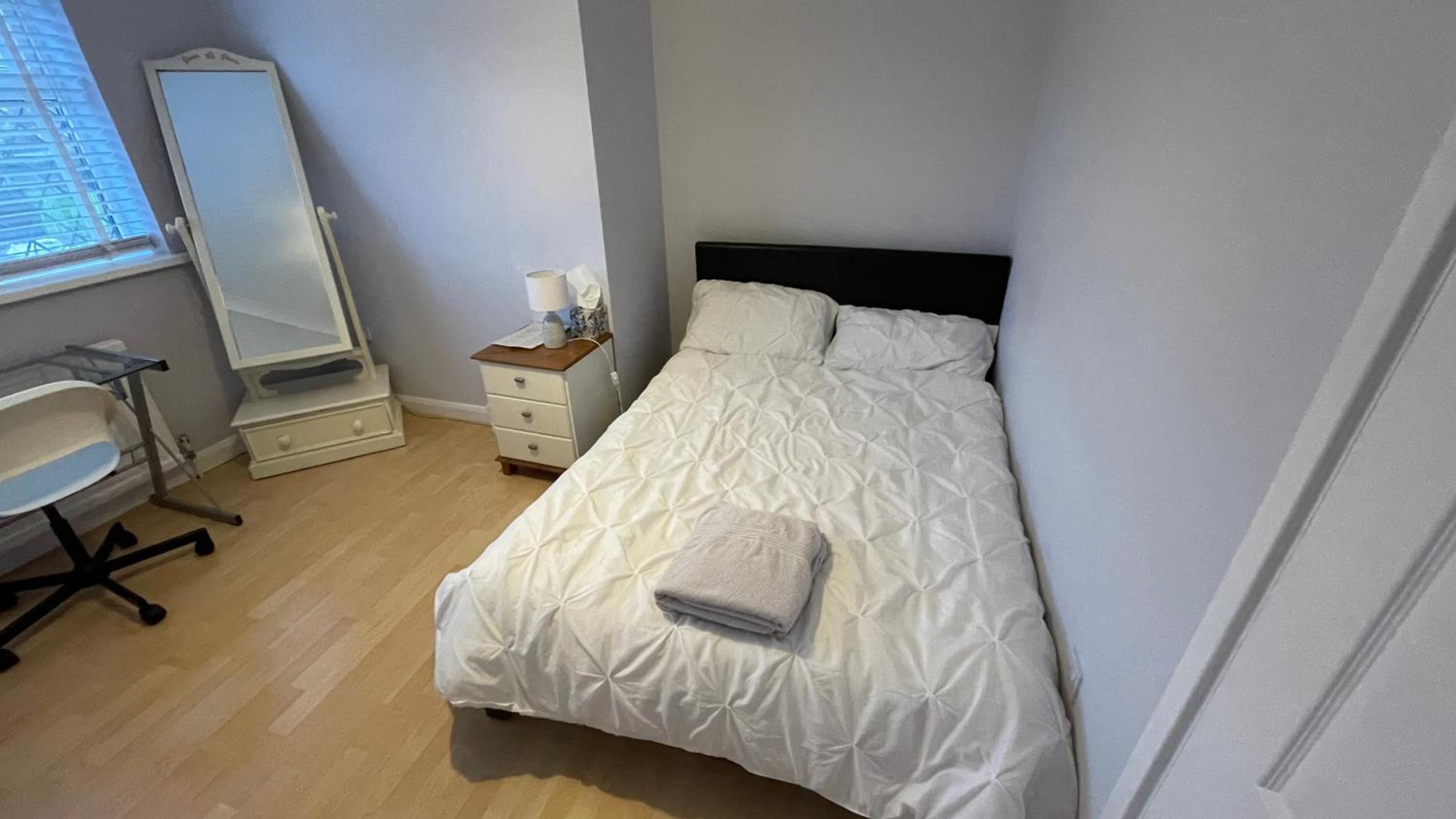 Economy Double Room photo 1