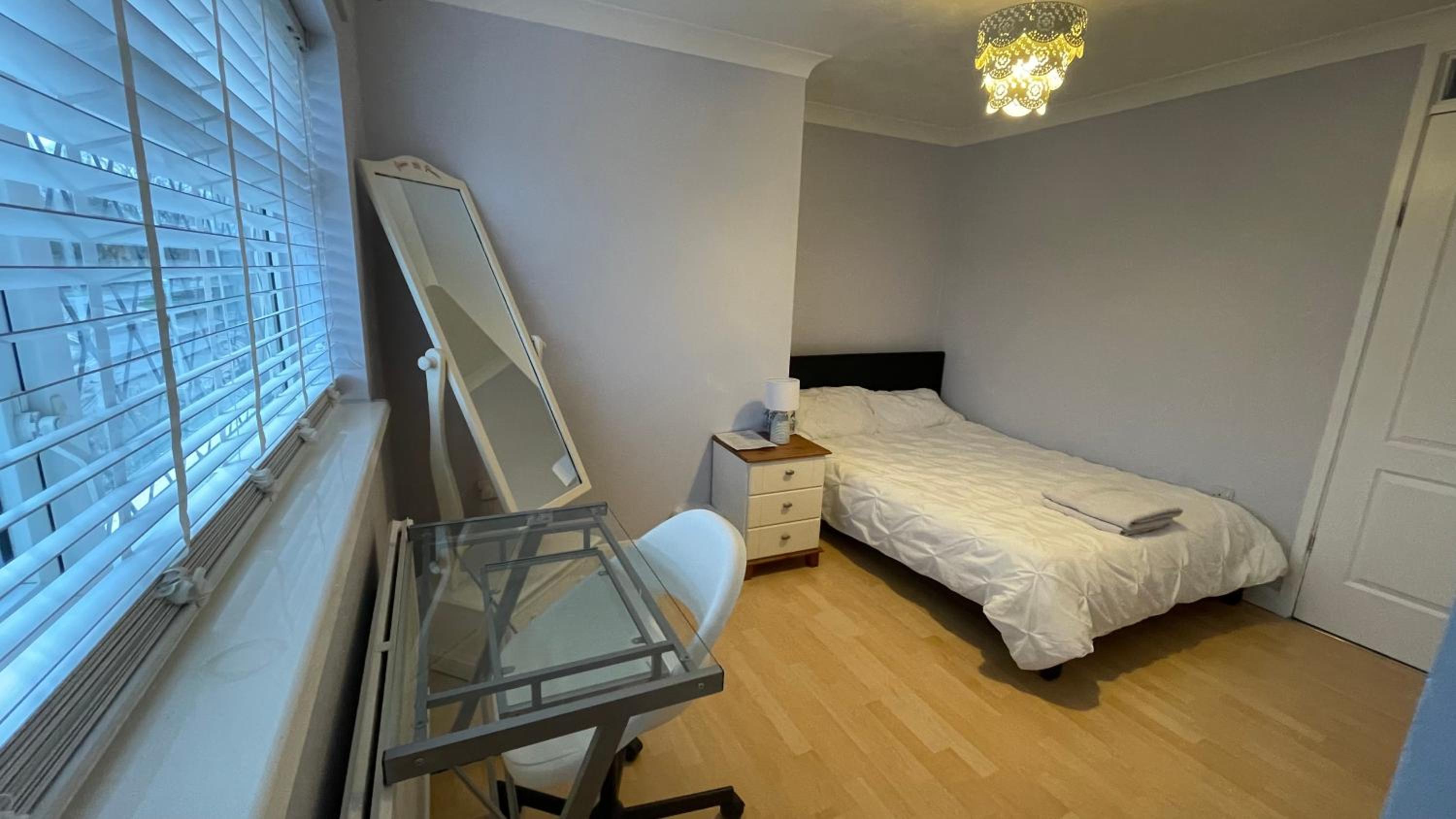 Economy Double Room photo 3