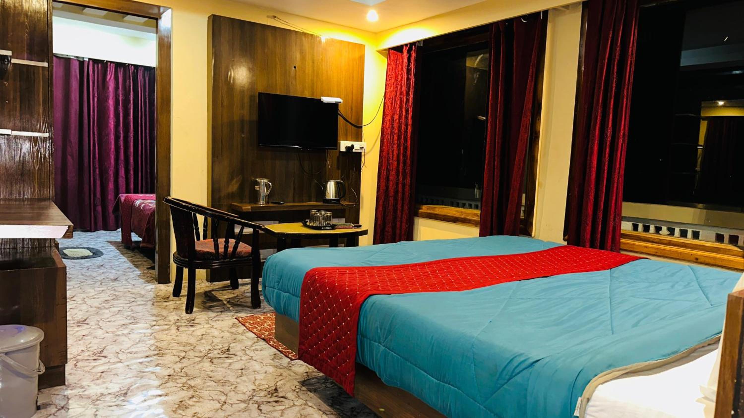 Double Room with Mountain View