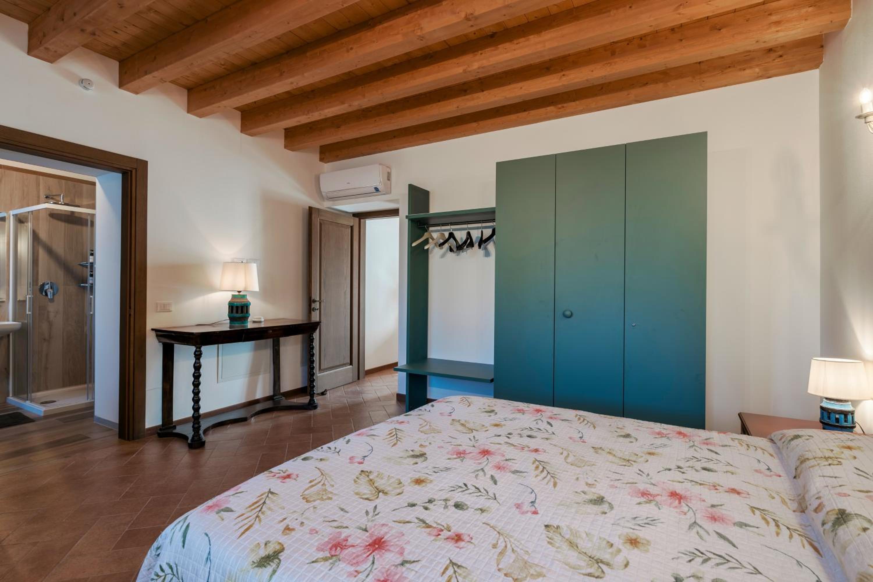 Superior One-Bedroom Apartment photo 3