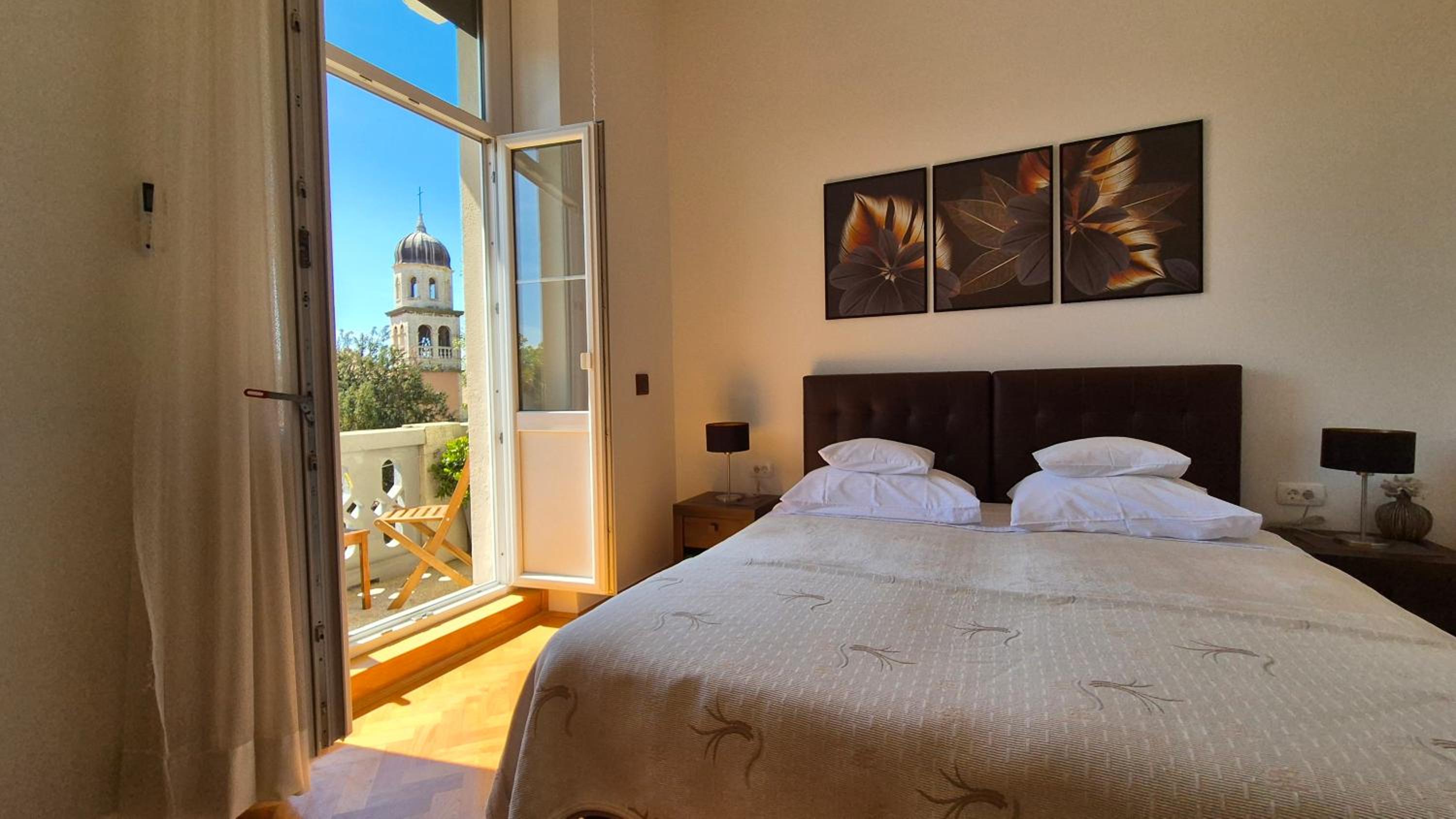 Comfort Double or Twin Room with Balcony and City View