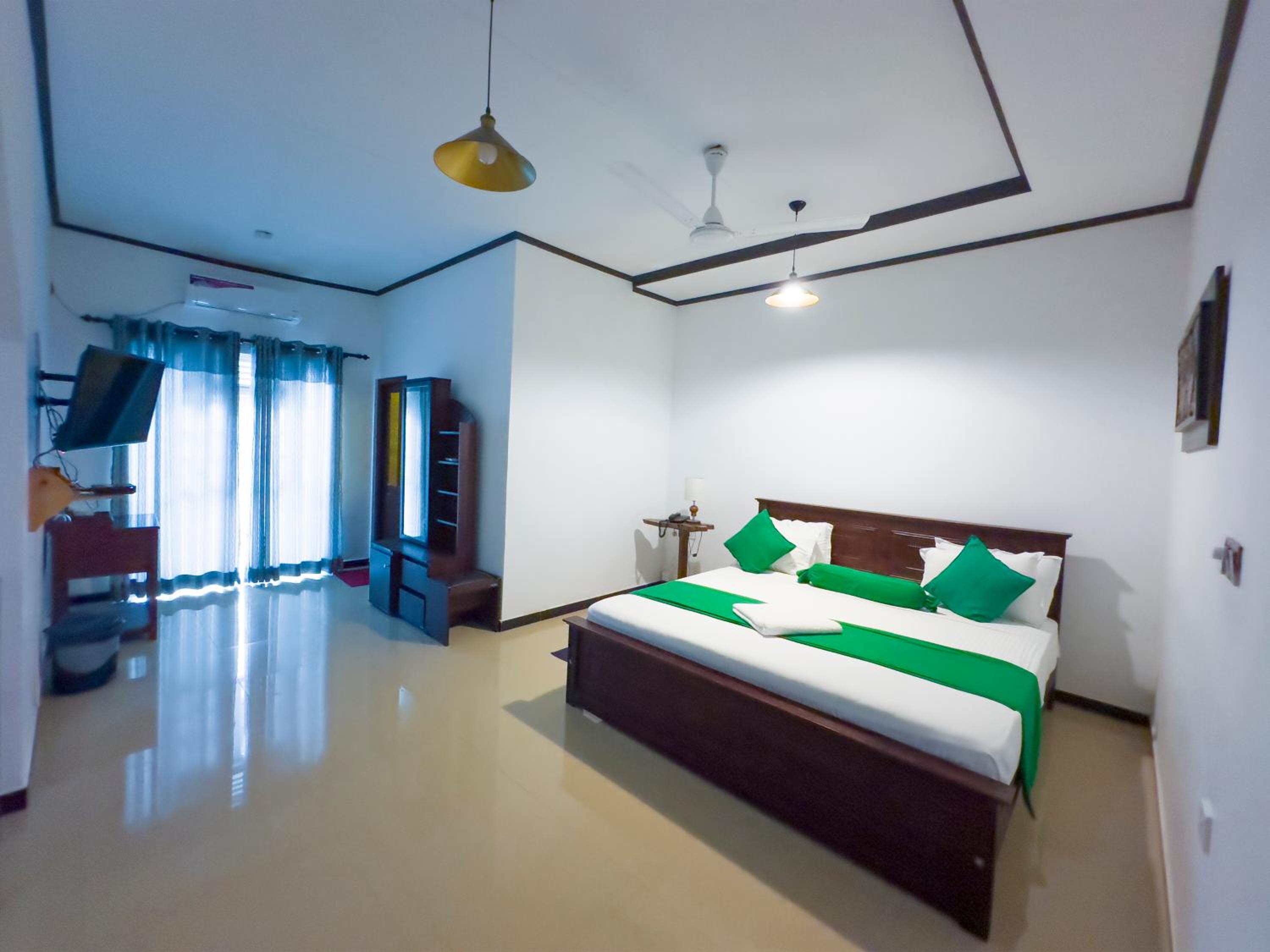 Deluxe Double Room photo 2