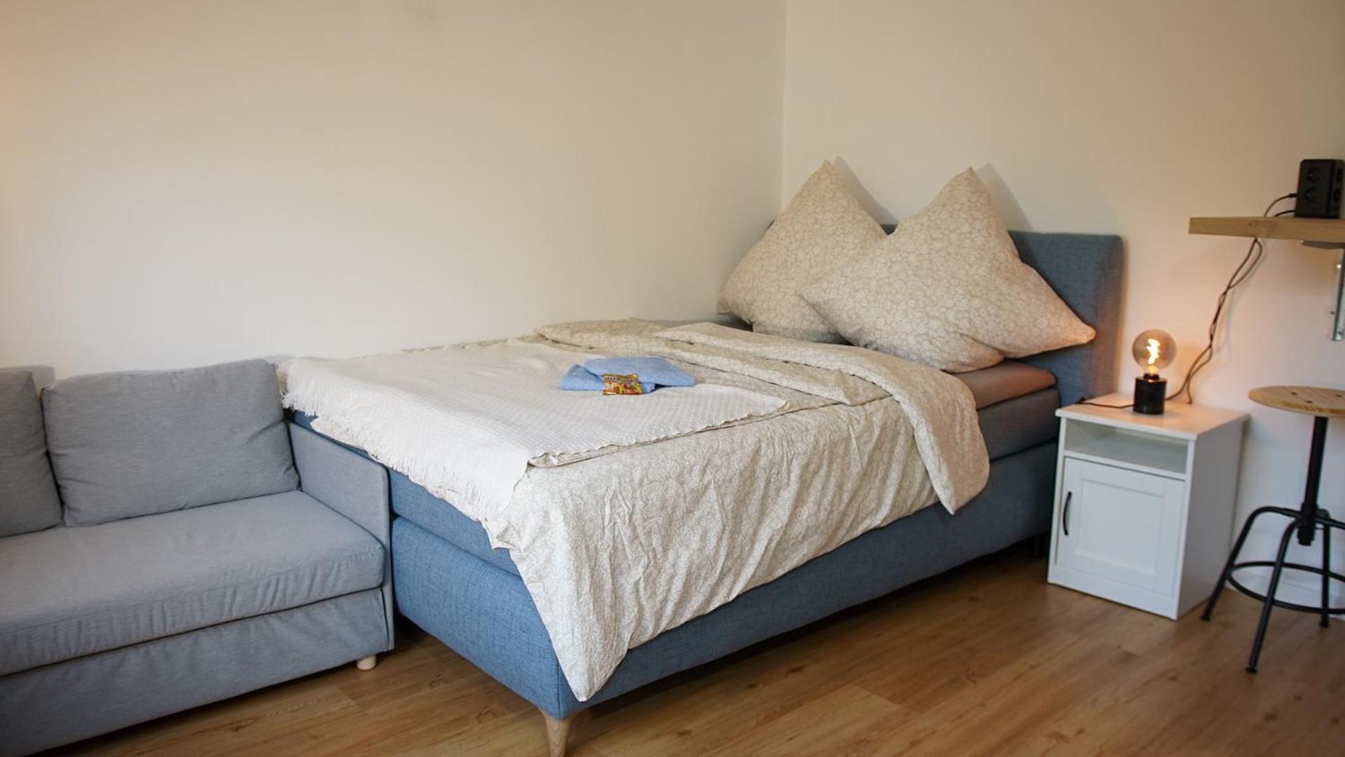 One-Bedroom Apartment photo 1