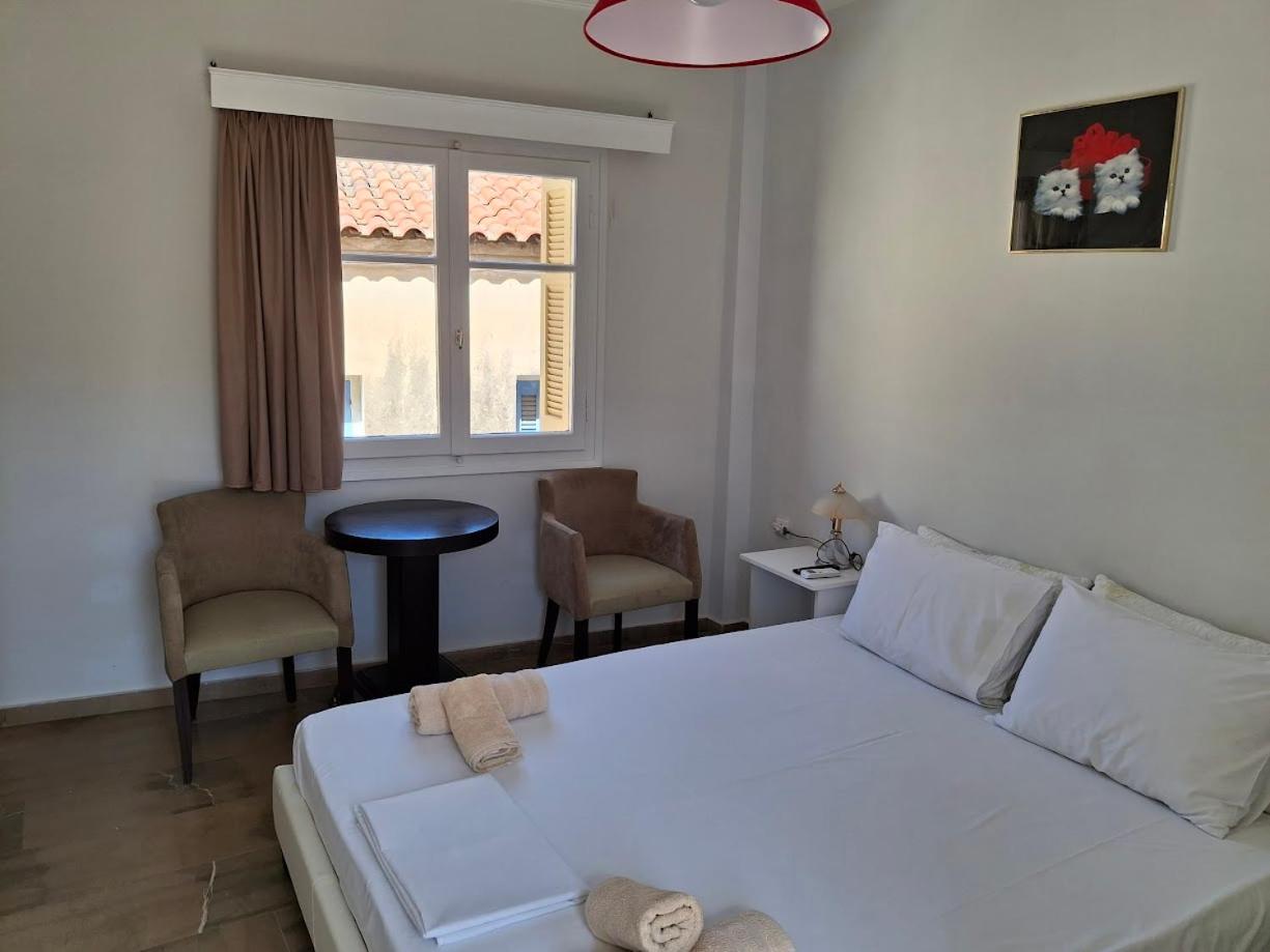 King Room with Balcony photo 1
