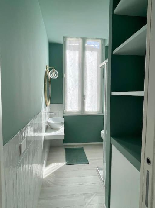 Four-Bedroom House photo 2