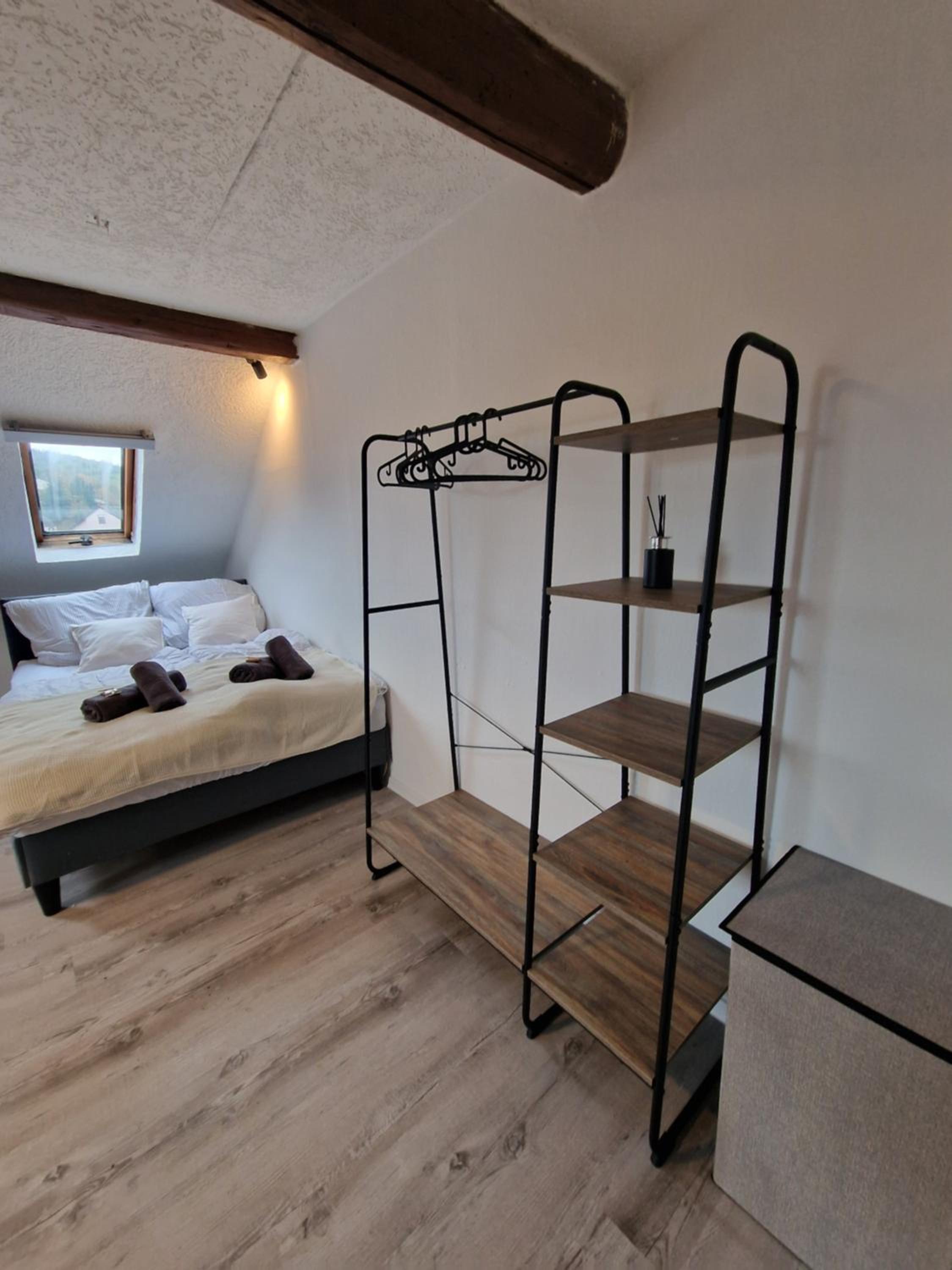 One-Bedroom Apartment photo 2
