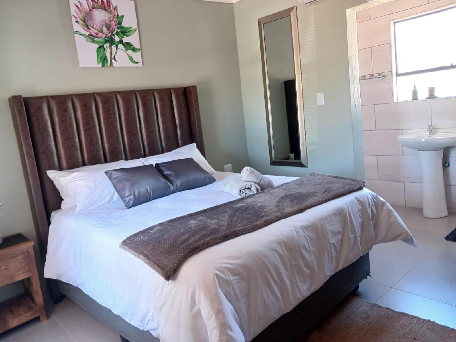 Standard Queen Room photo 3