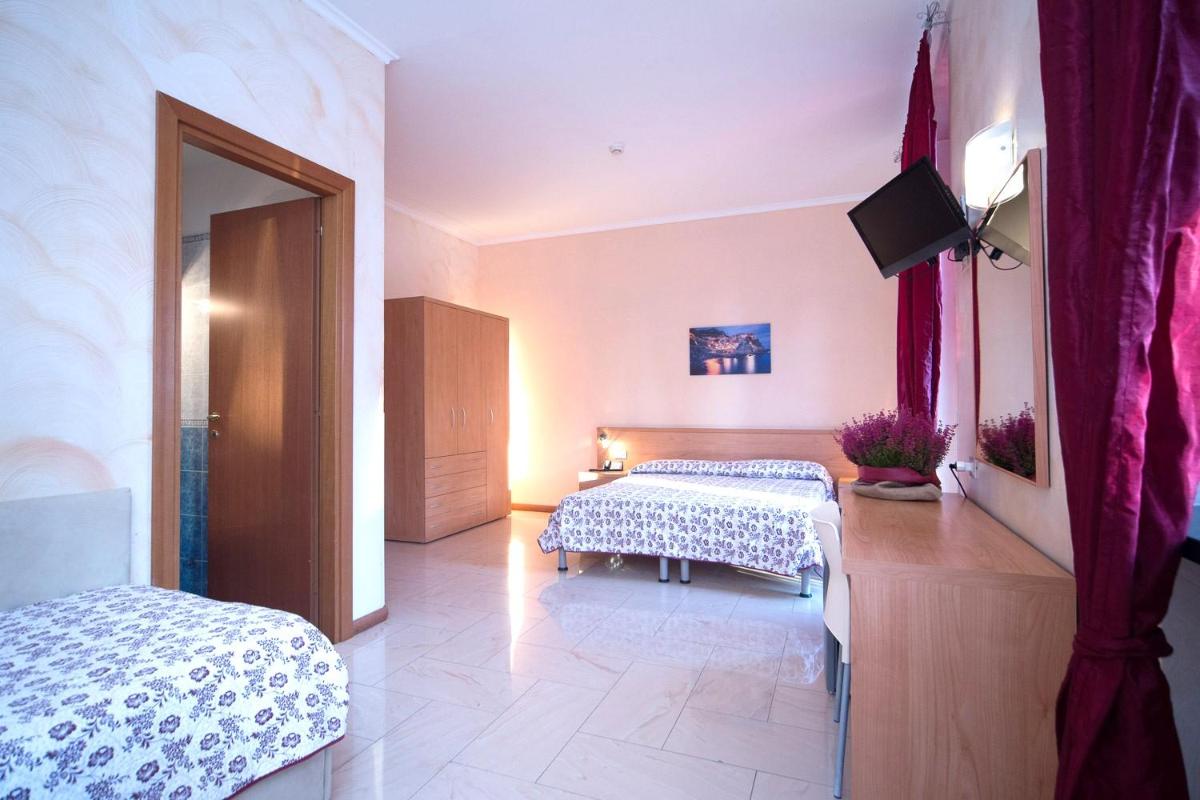 Classic Triple Room