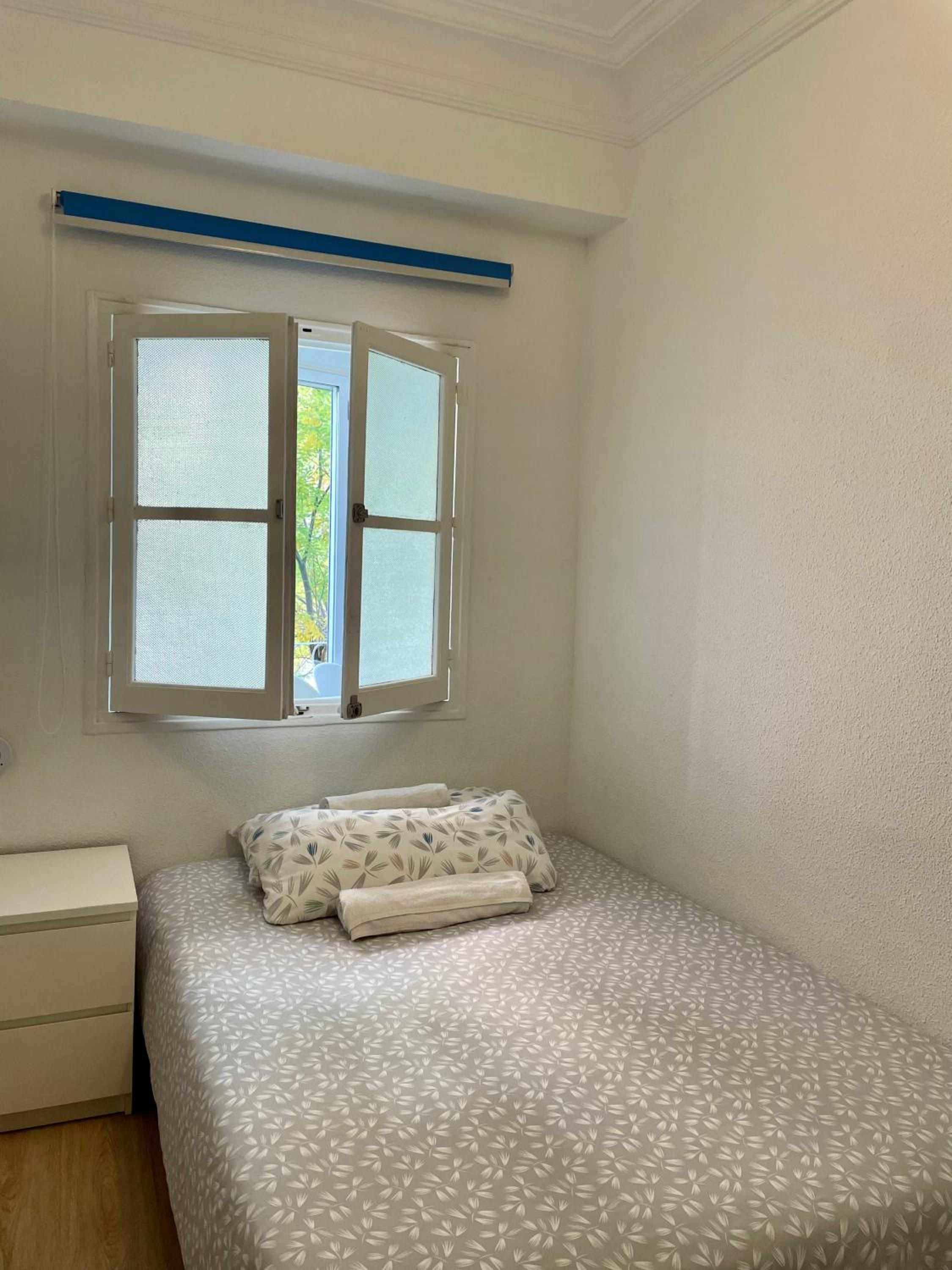 Habitación Estándar con Cama Queen