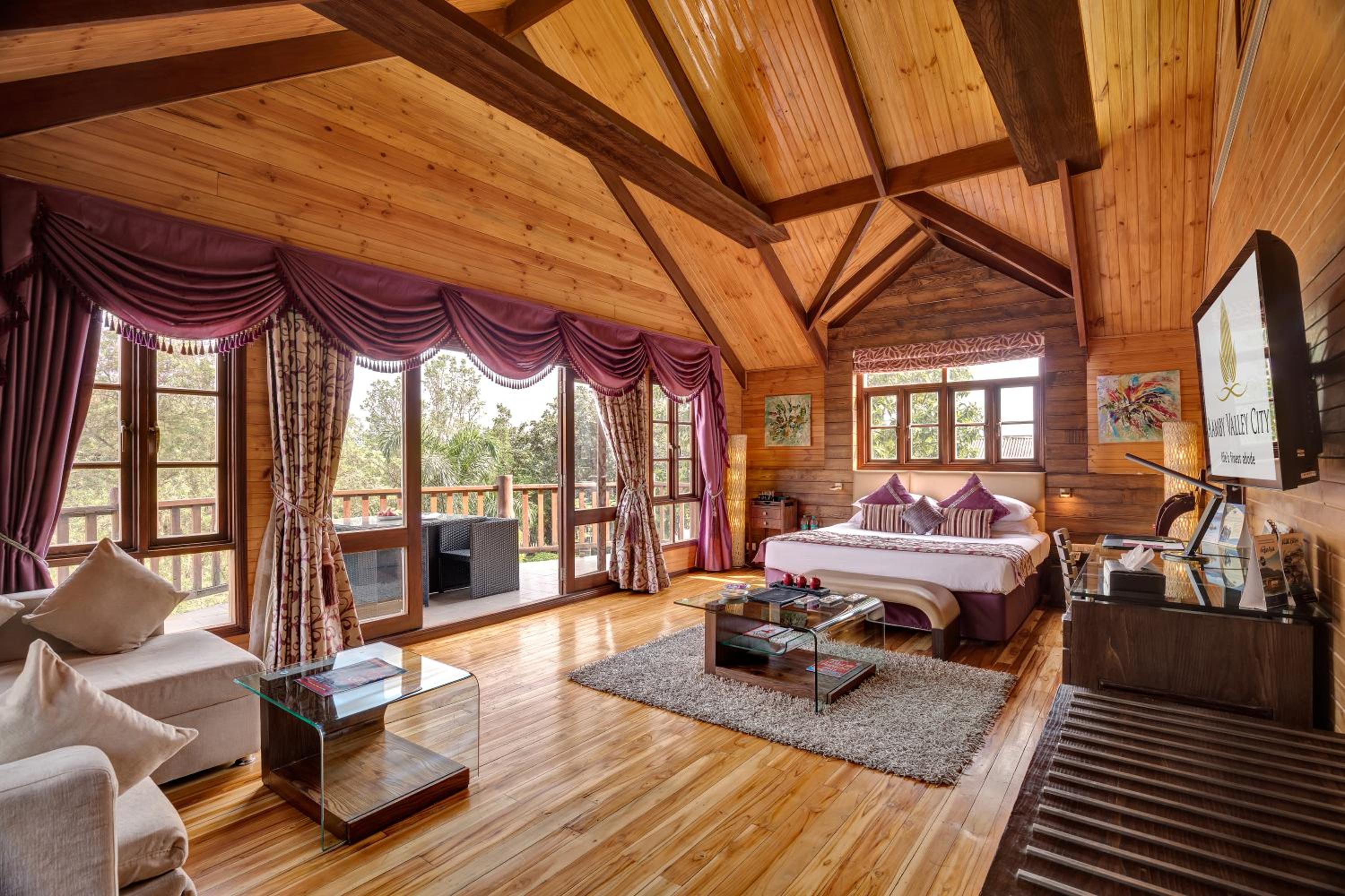 Aussie Wooden Chalet - Photo 1
