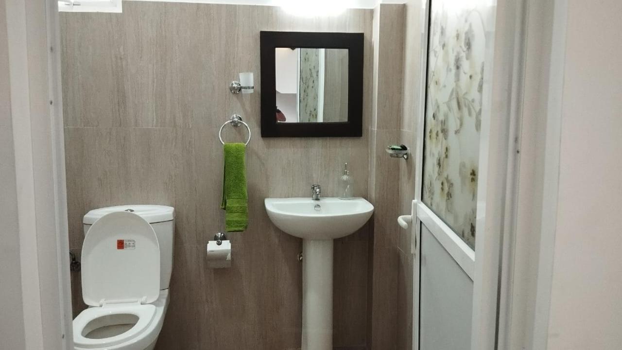 Budget Double Room photo 3