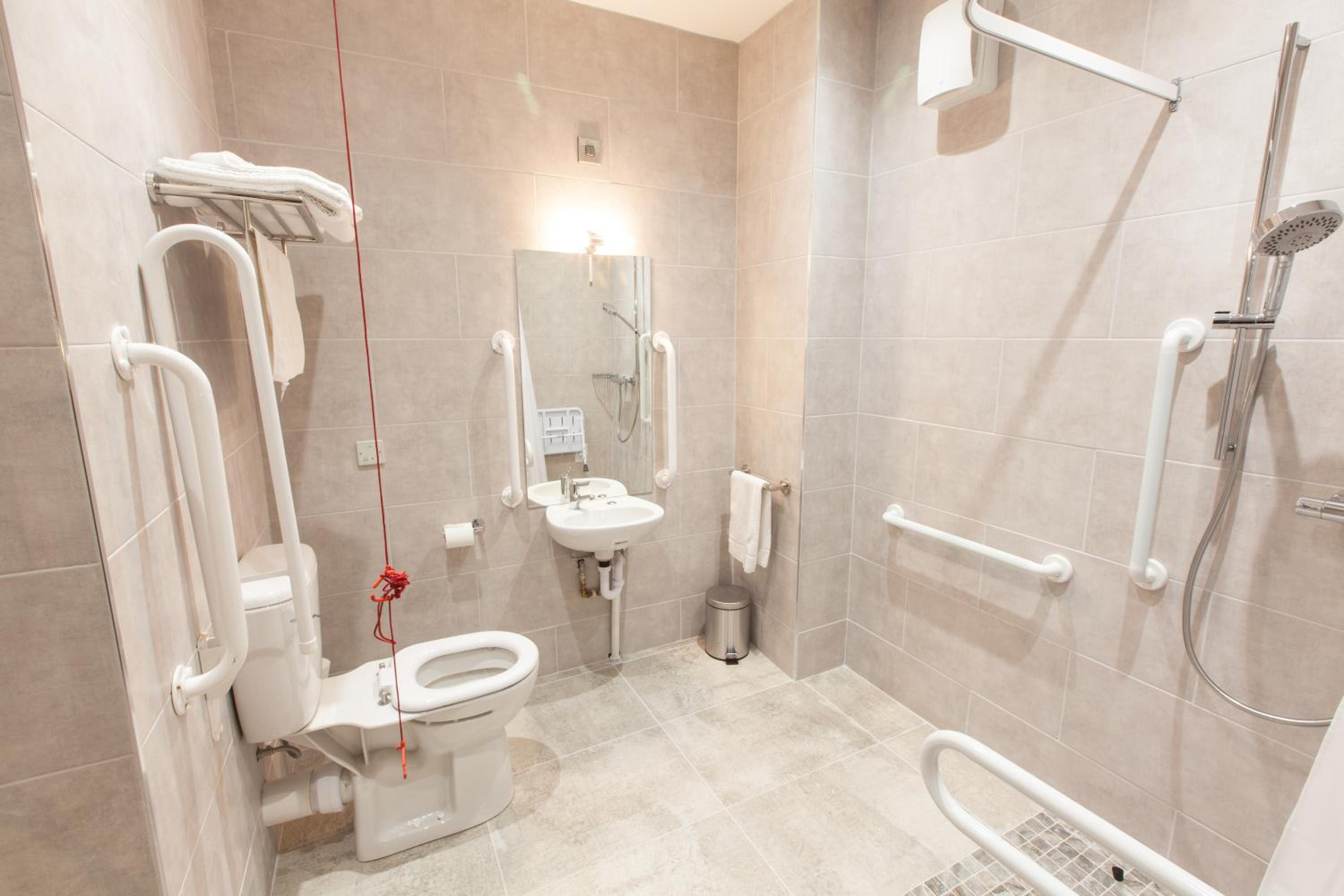 Double Room - Disability Access photo 2