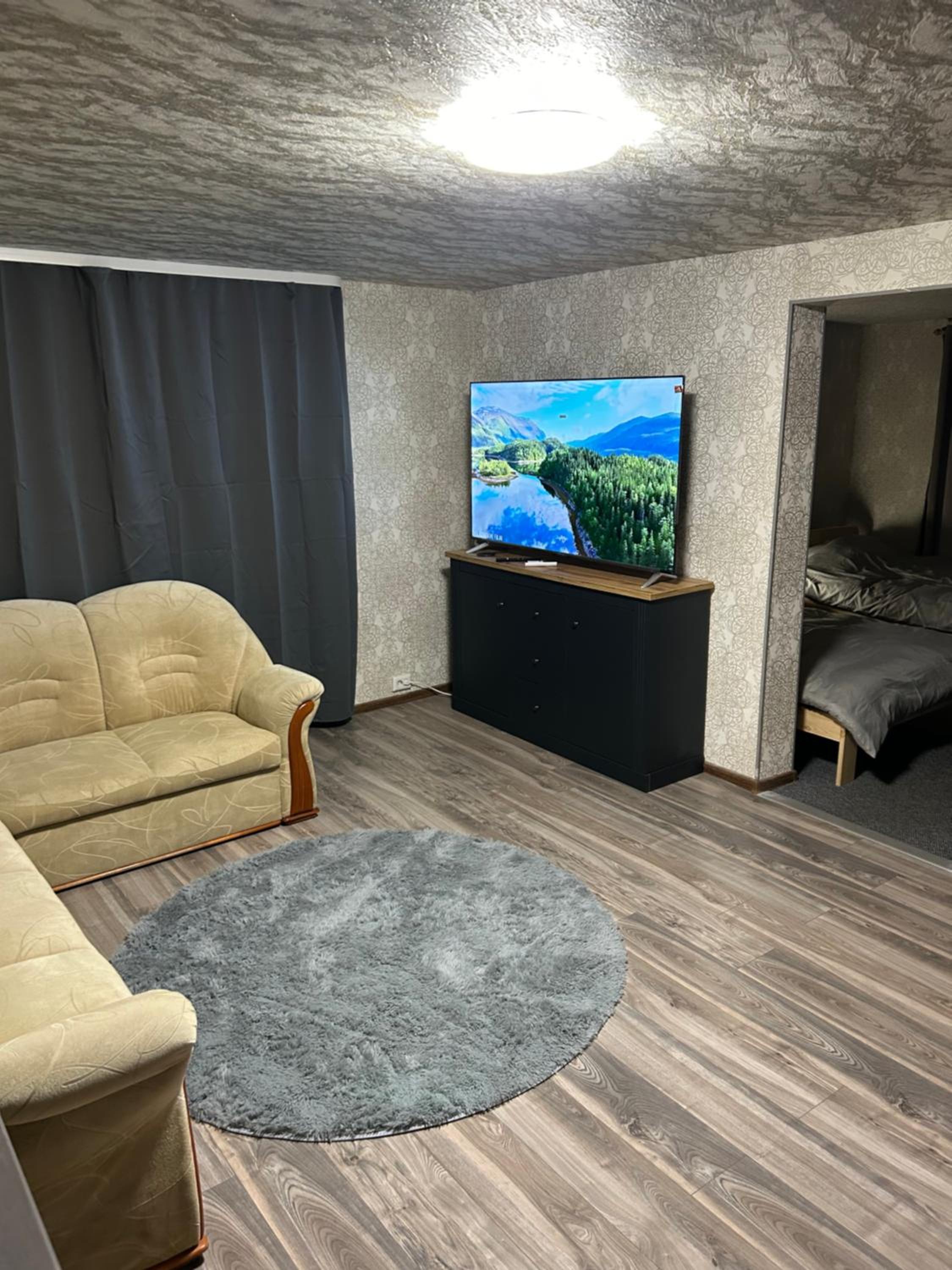 One-Bedroom Apartment photo 1