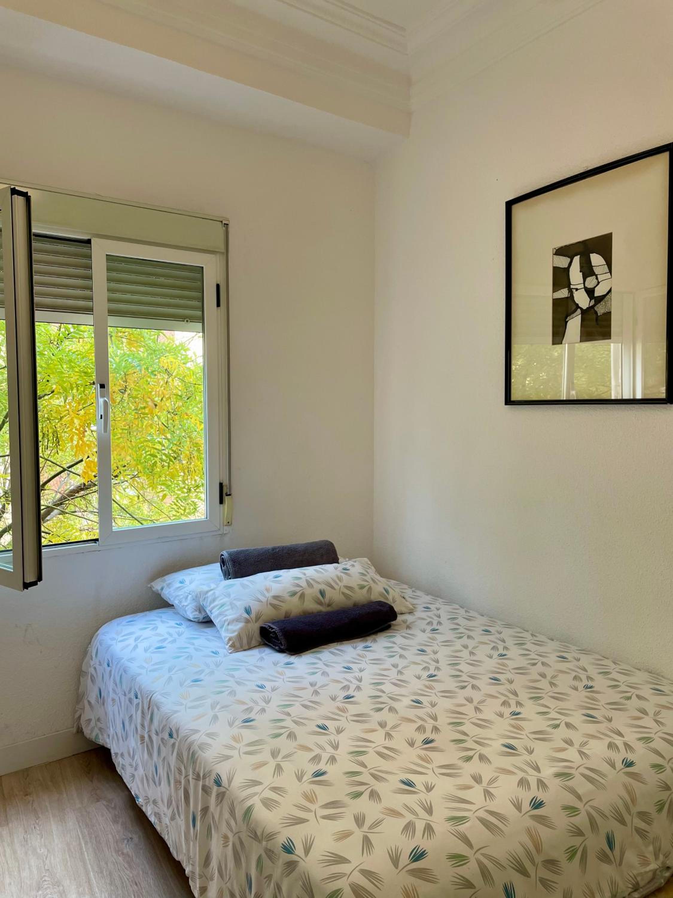 Habitación Estándar con Cama Queen