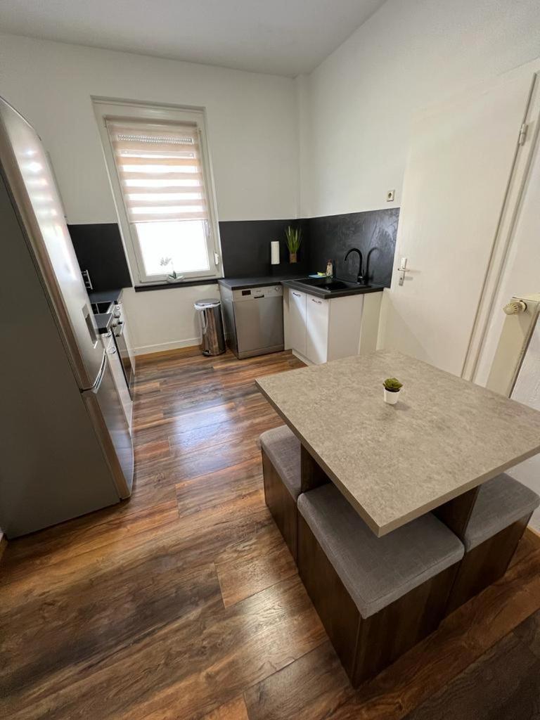 Apartment with Mountain View photo 3