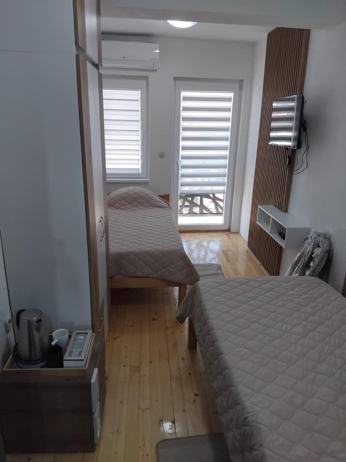 Double Room with Balcony photo 3