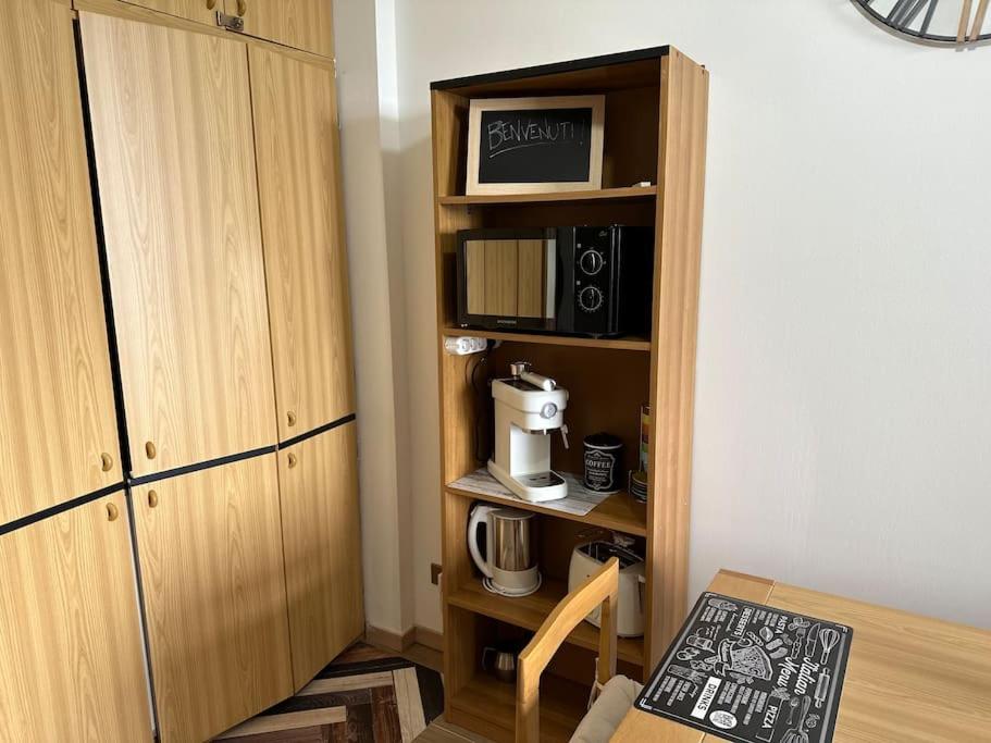One-Bedroom Apartment photo 2