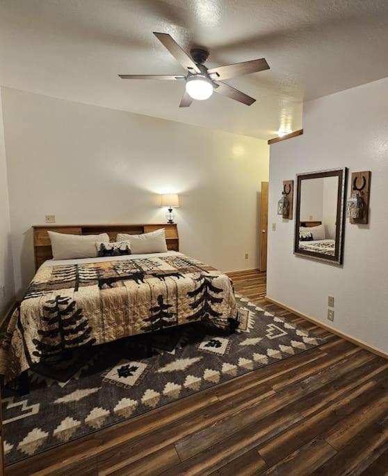 Three-Bedroom House photo 2